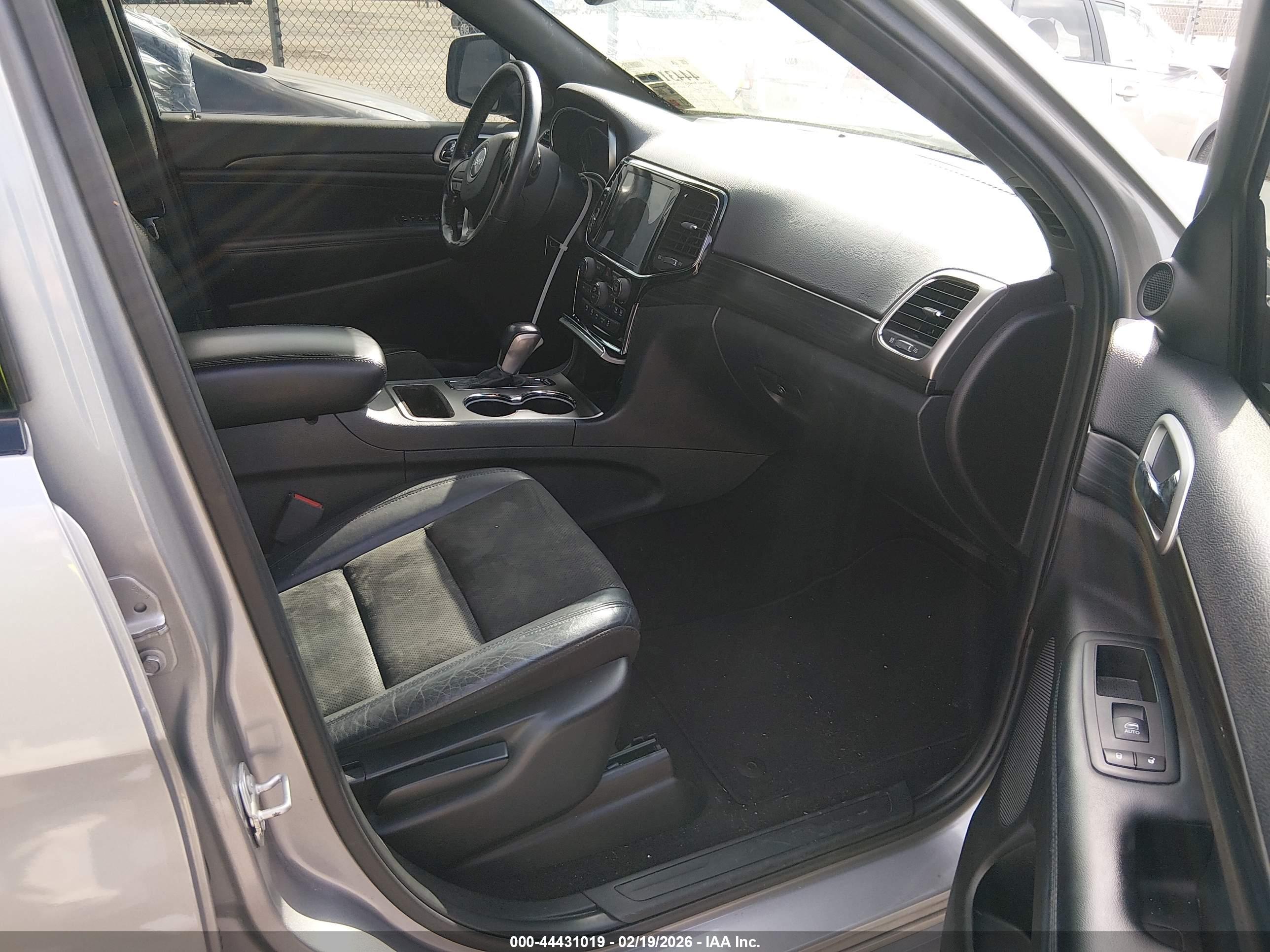 JEEP GRAND image 5