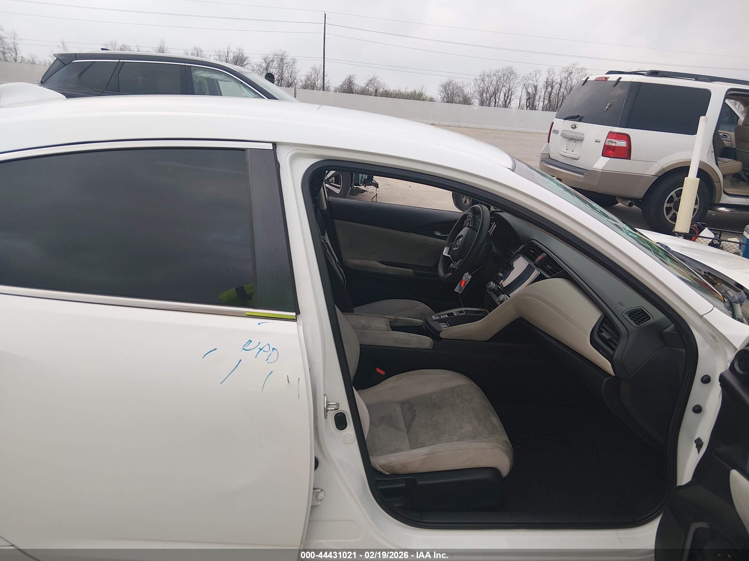 HONDA INSIGHT image 5