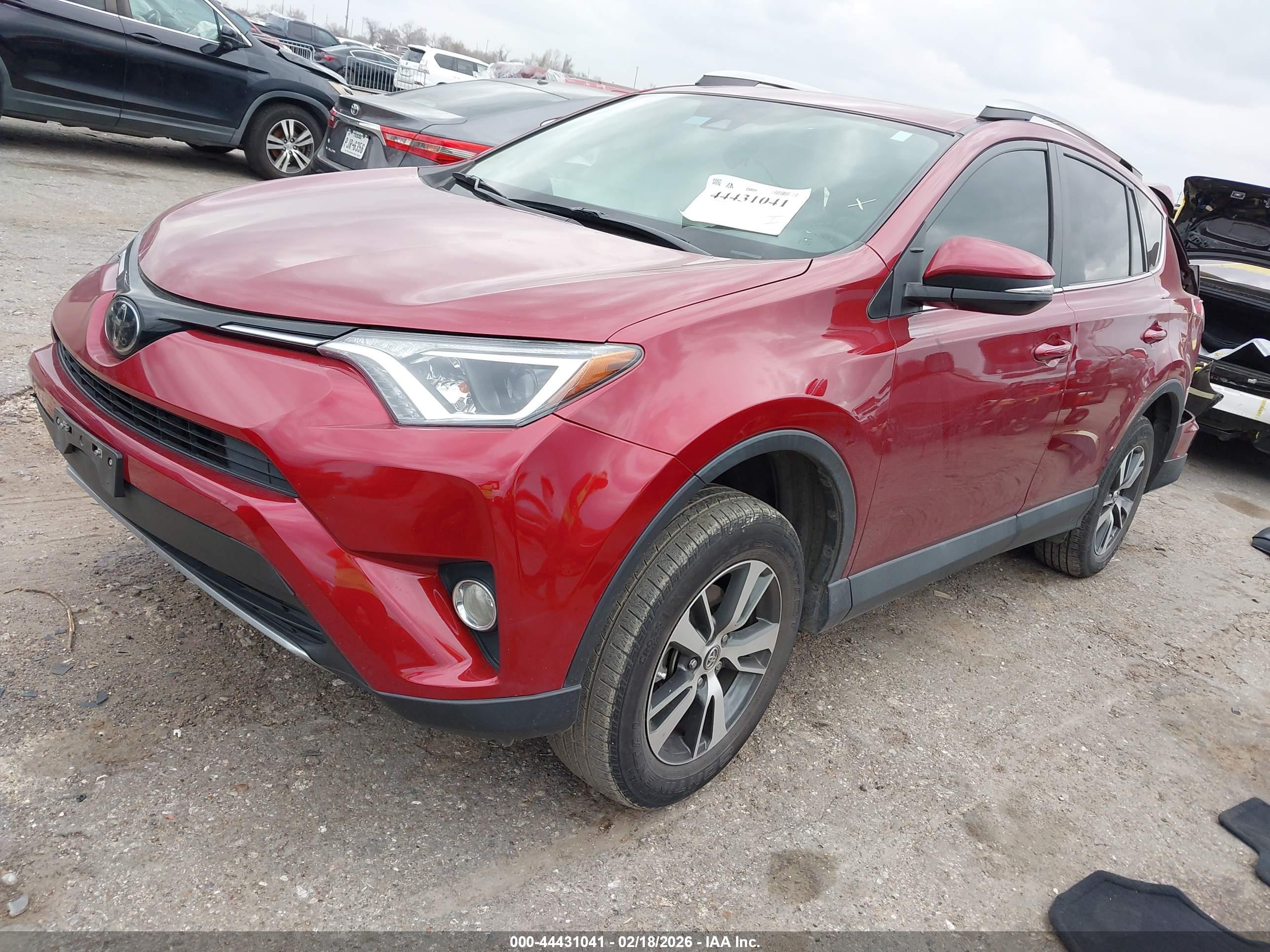TOYOTA RAV4 image 2