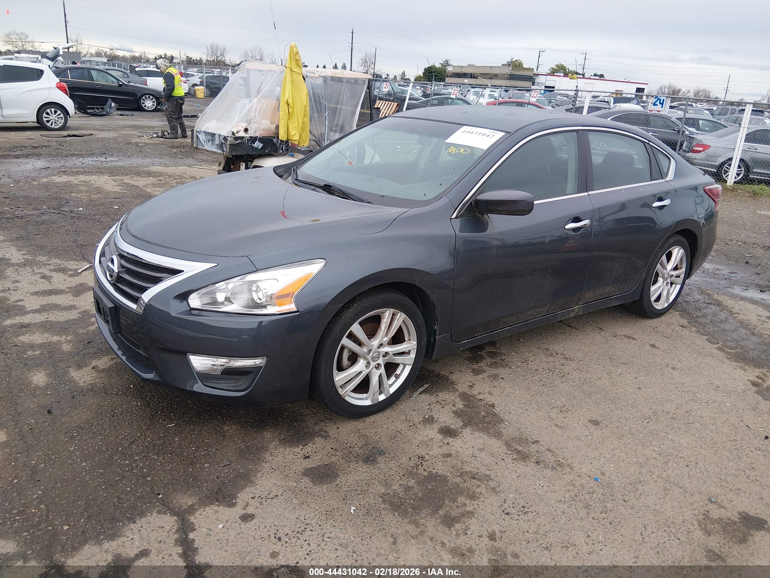 NISSAN ALTIMA image 2