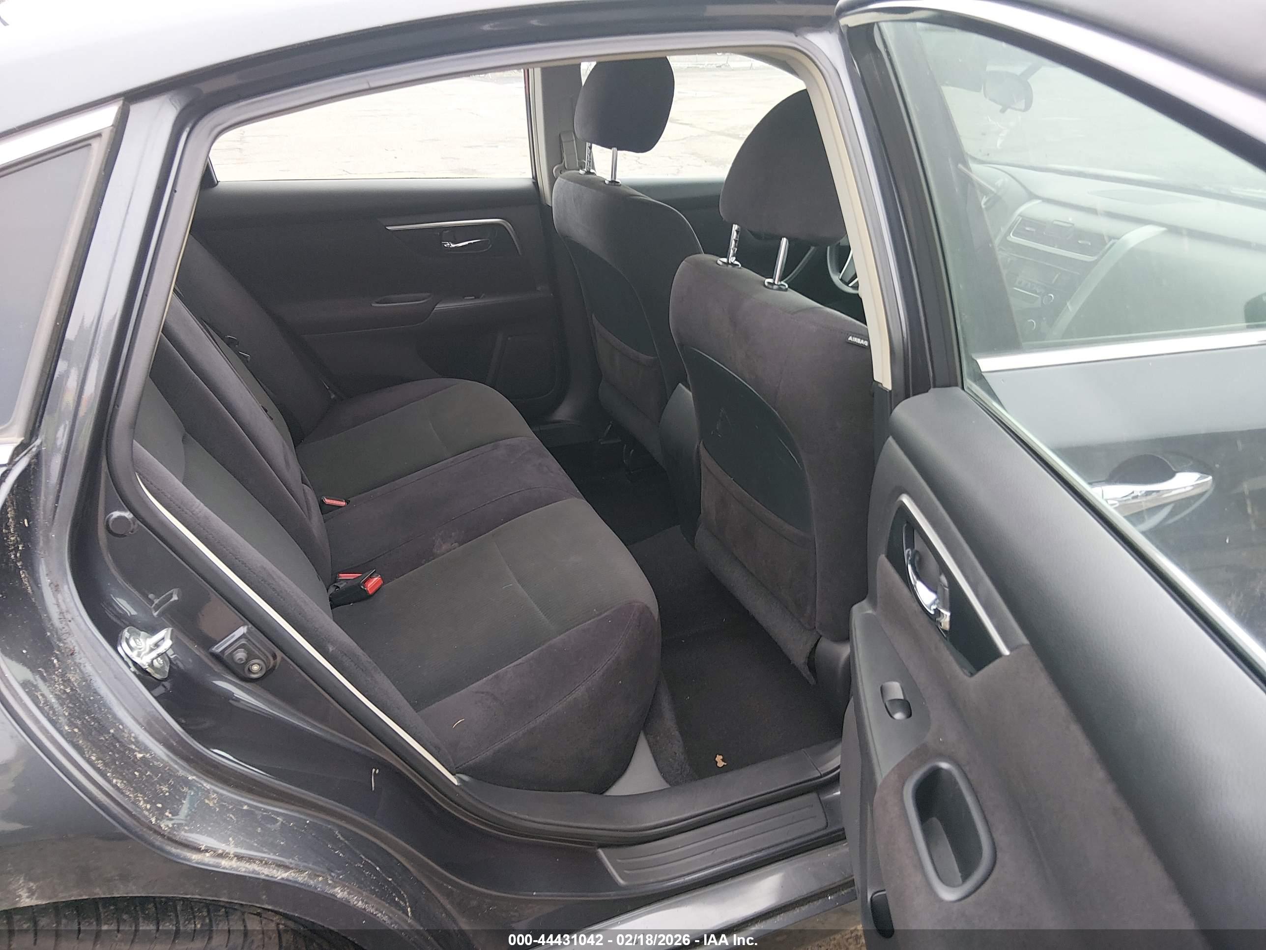 NISSAN ALTIMA image 8
