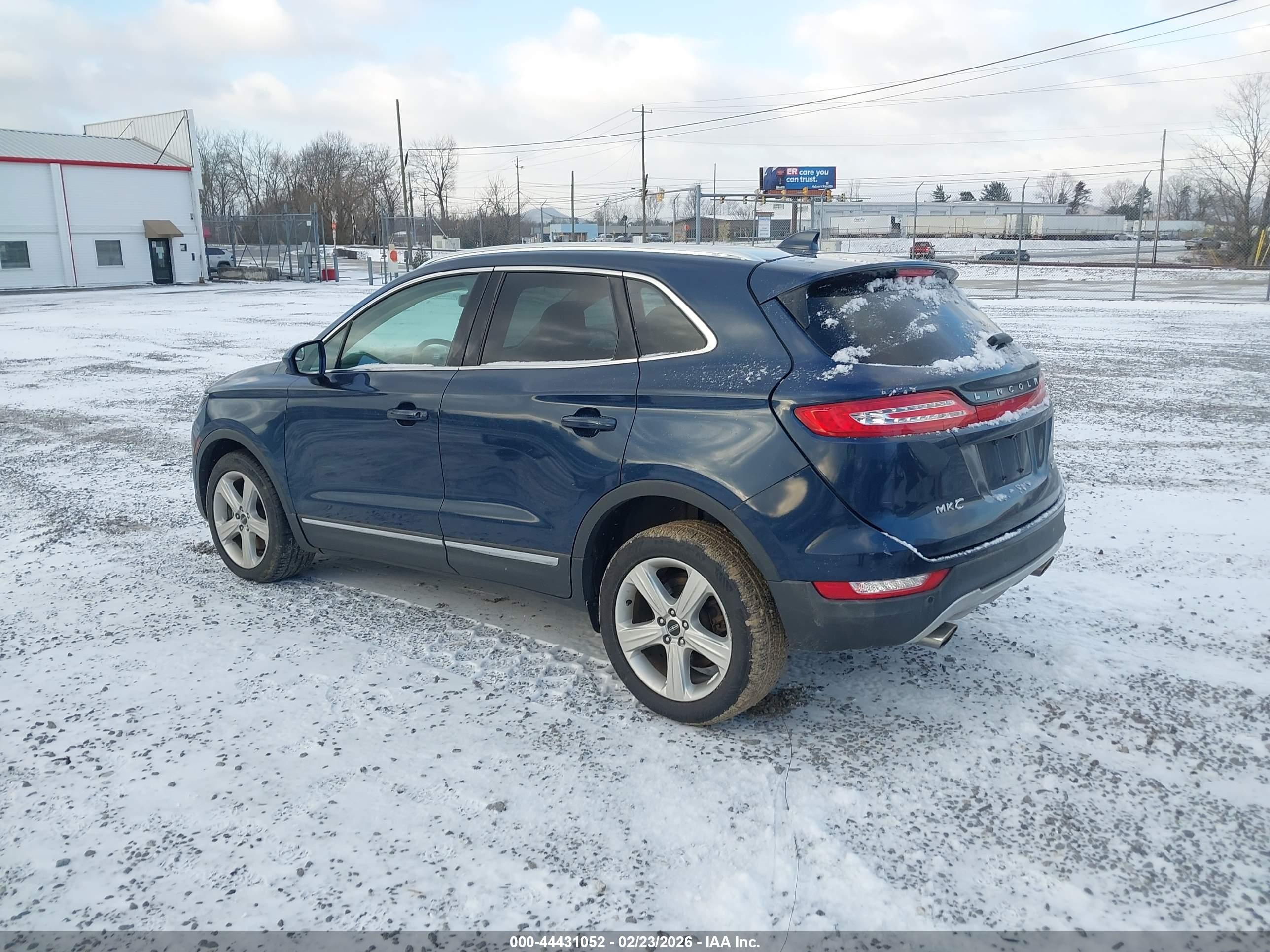 LINCOLN MKC image 3