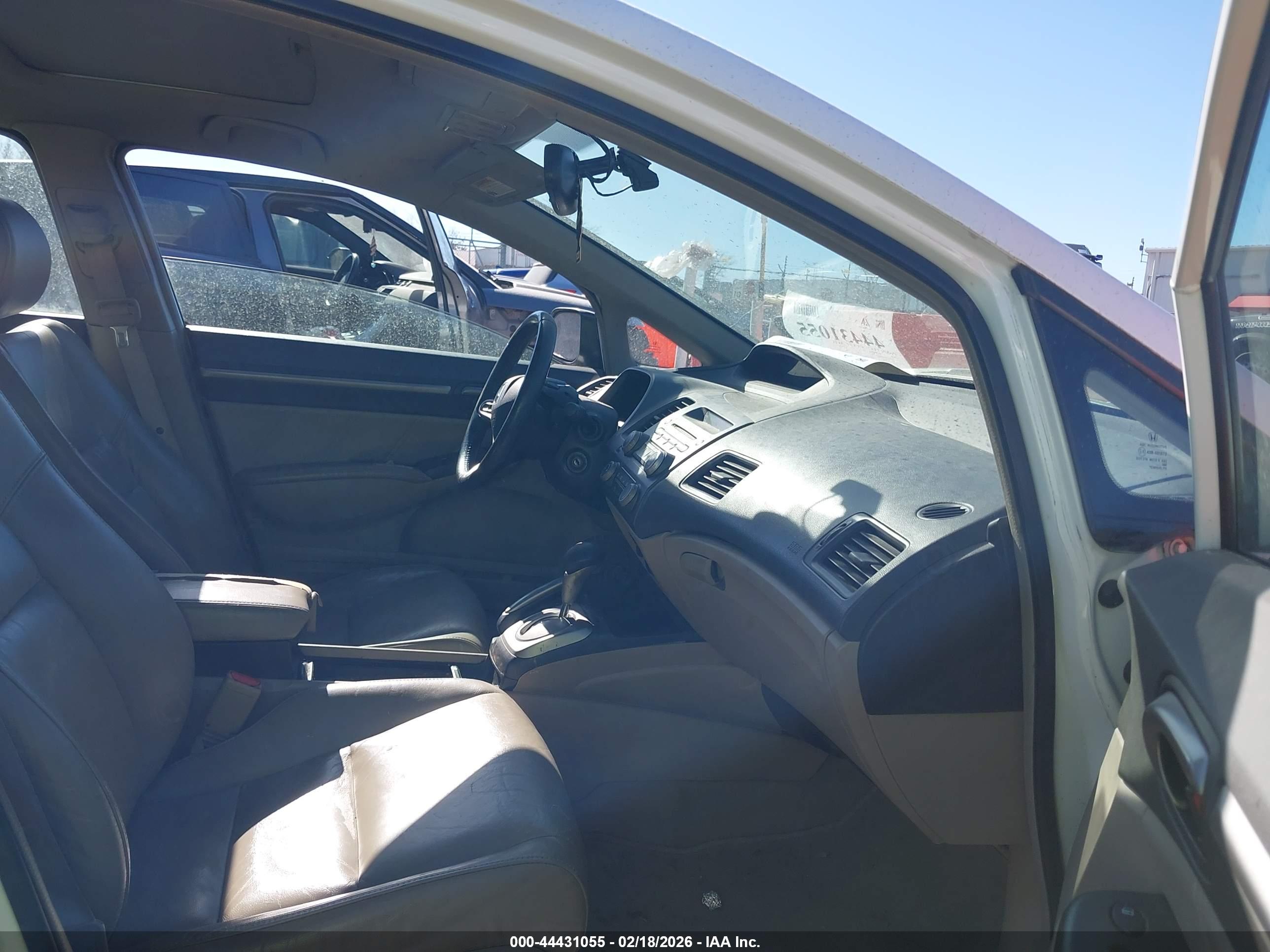 HONDA CIVIC image 5
