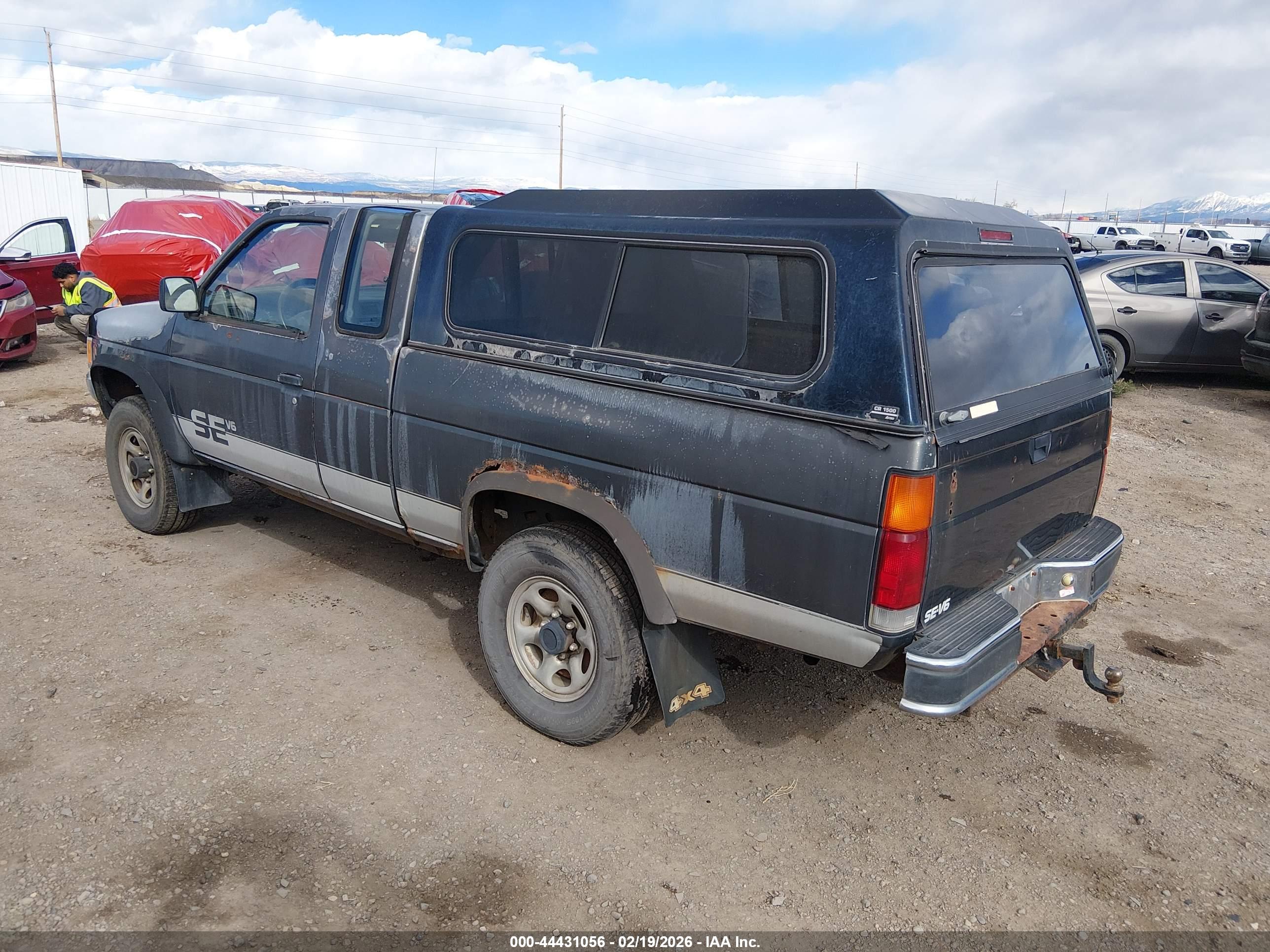 NISSAN D21 image 3