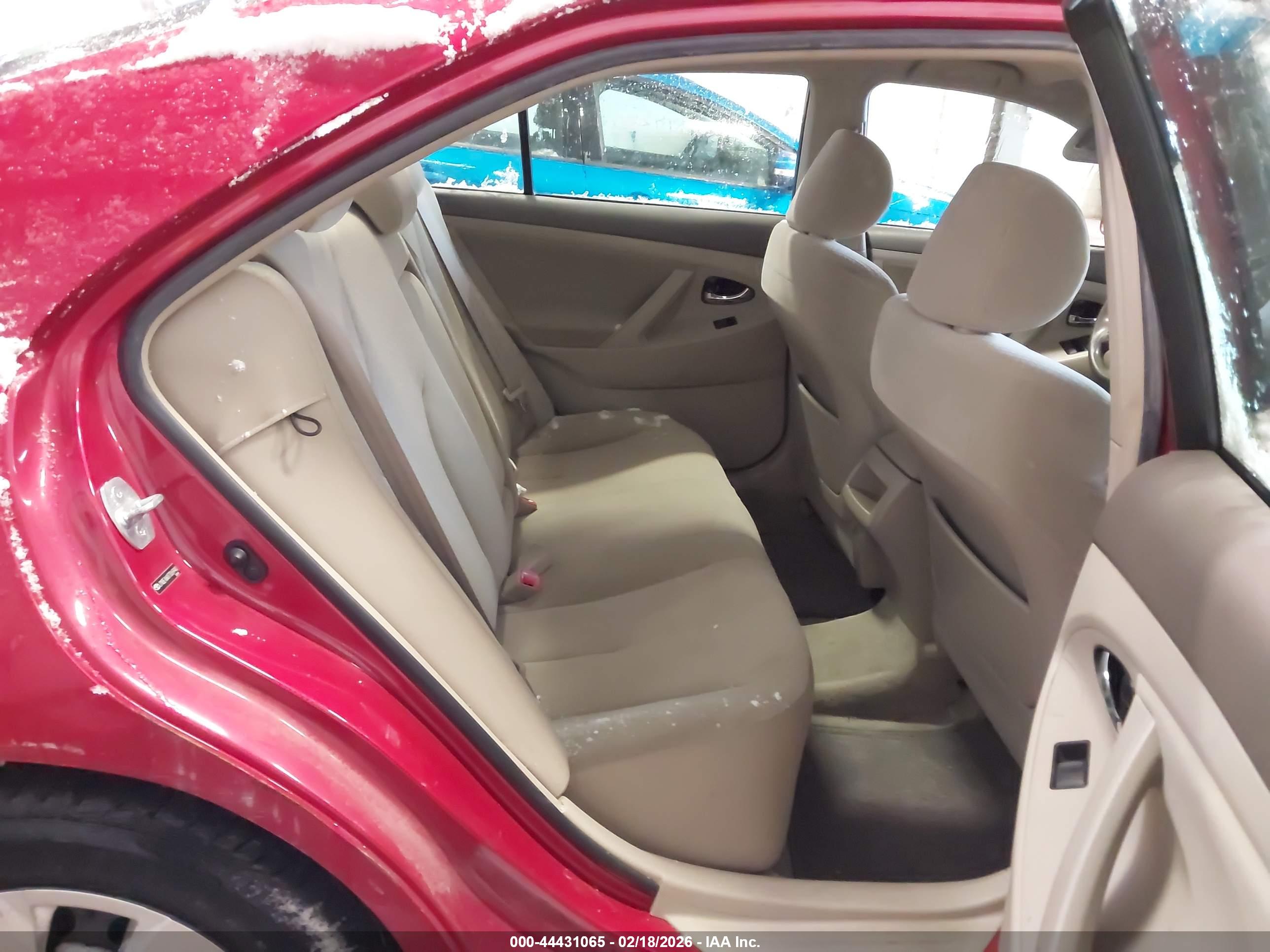 TOYOTA CAMRY image 8