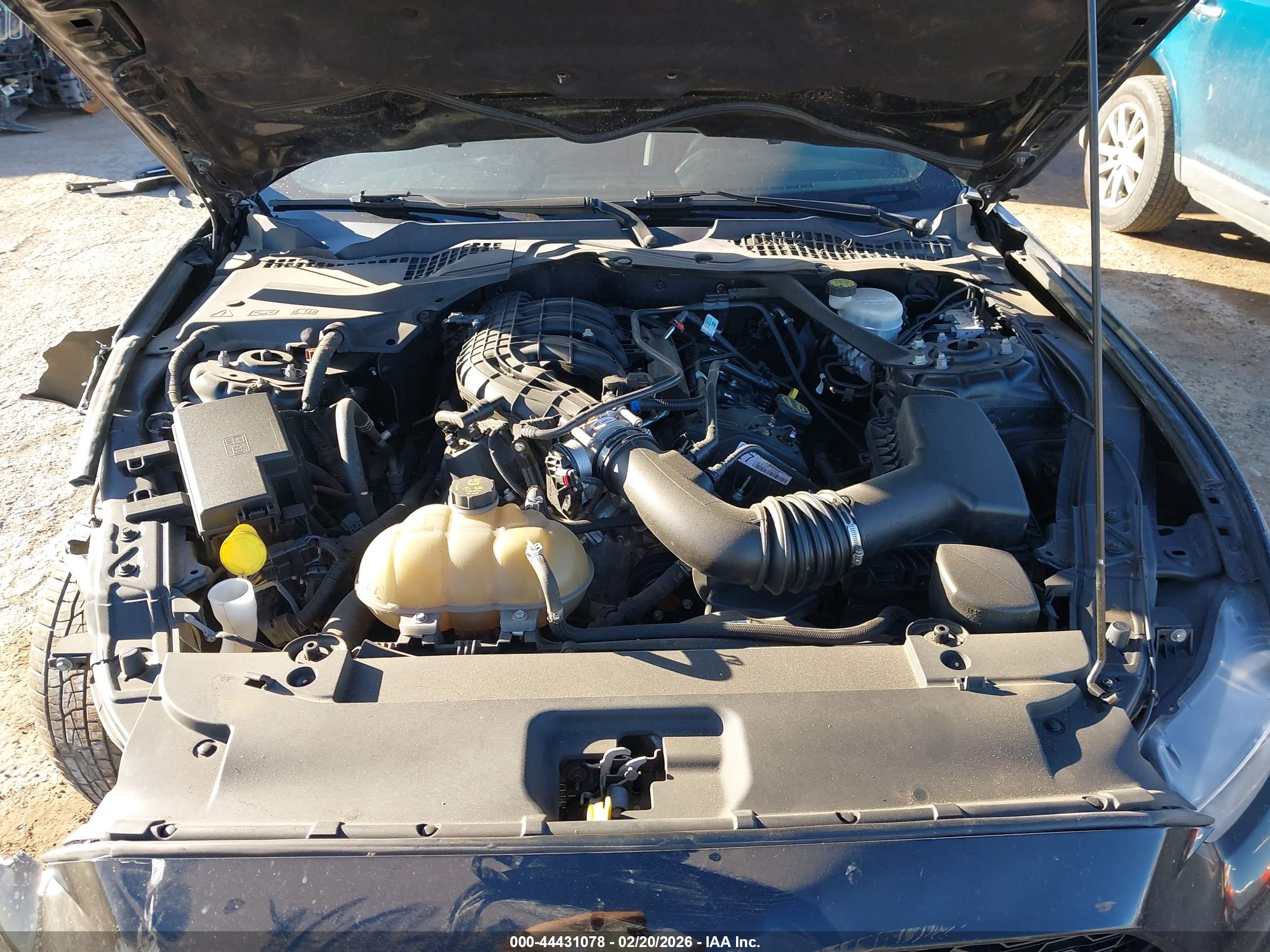 FORD MUSTANG image 10