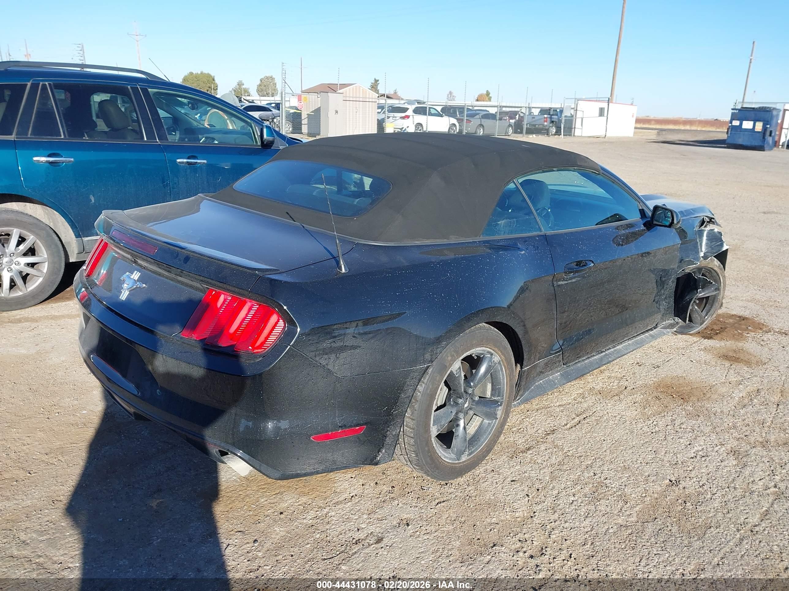 FORD MUSTANG image 4