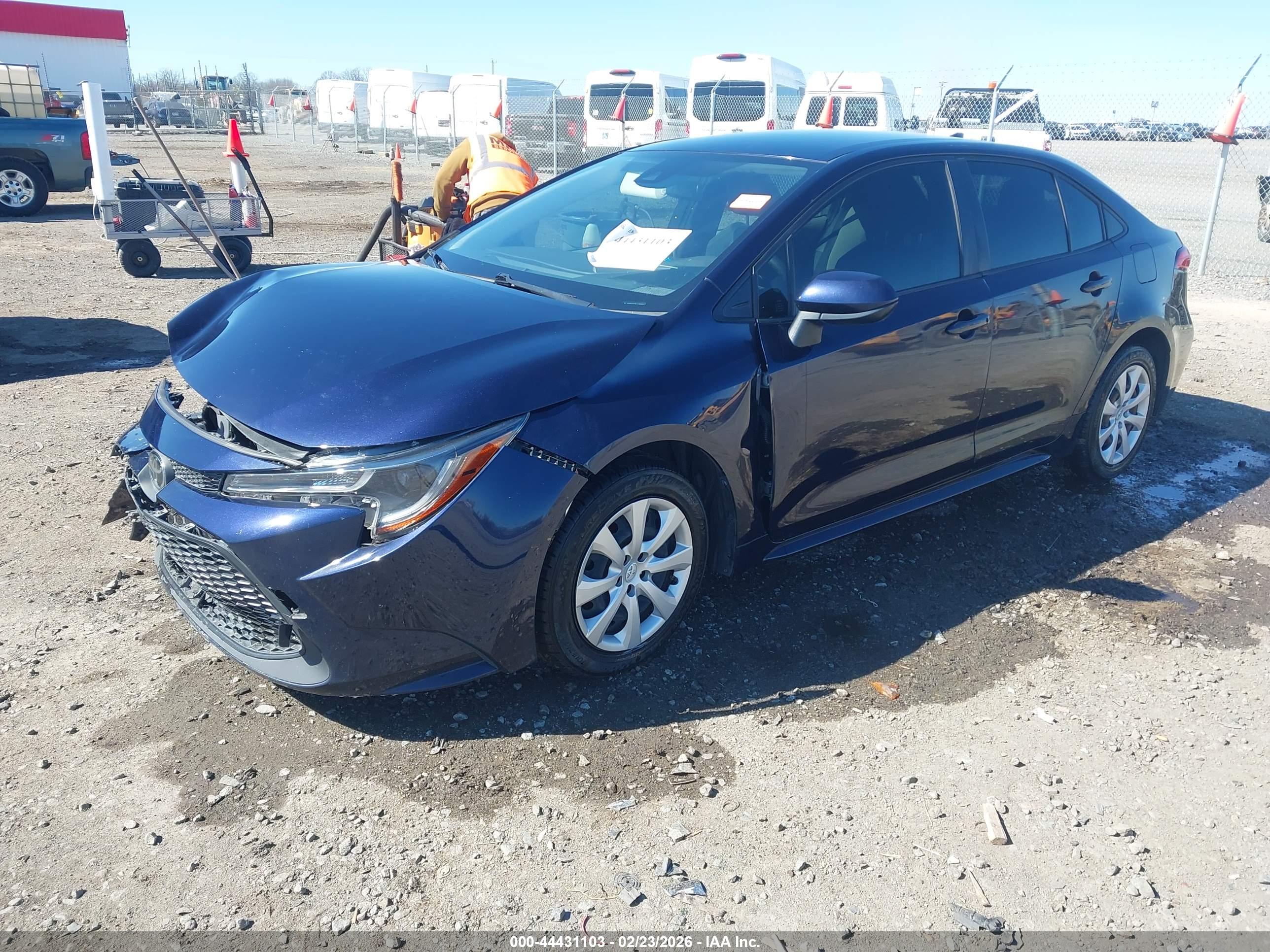 TOYOTA COROLLA image 2