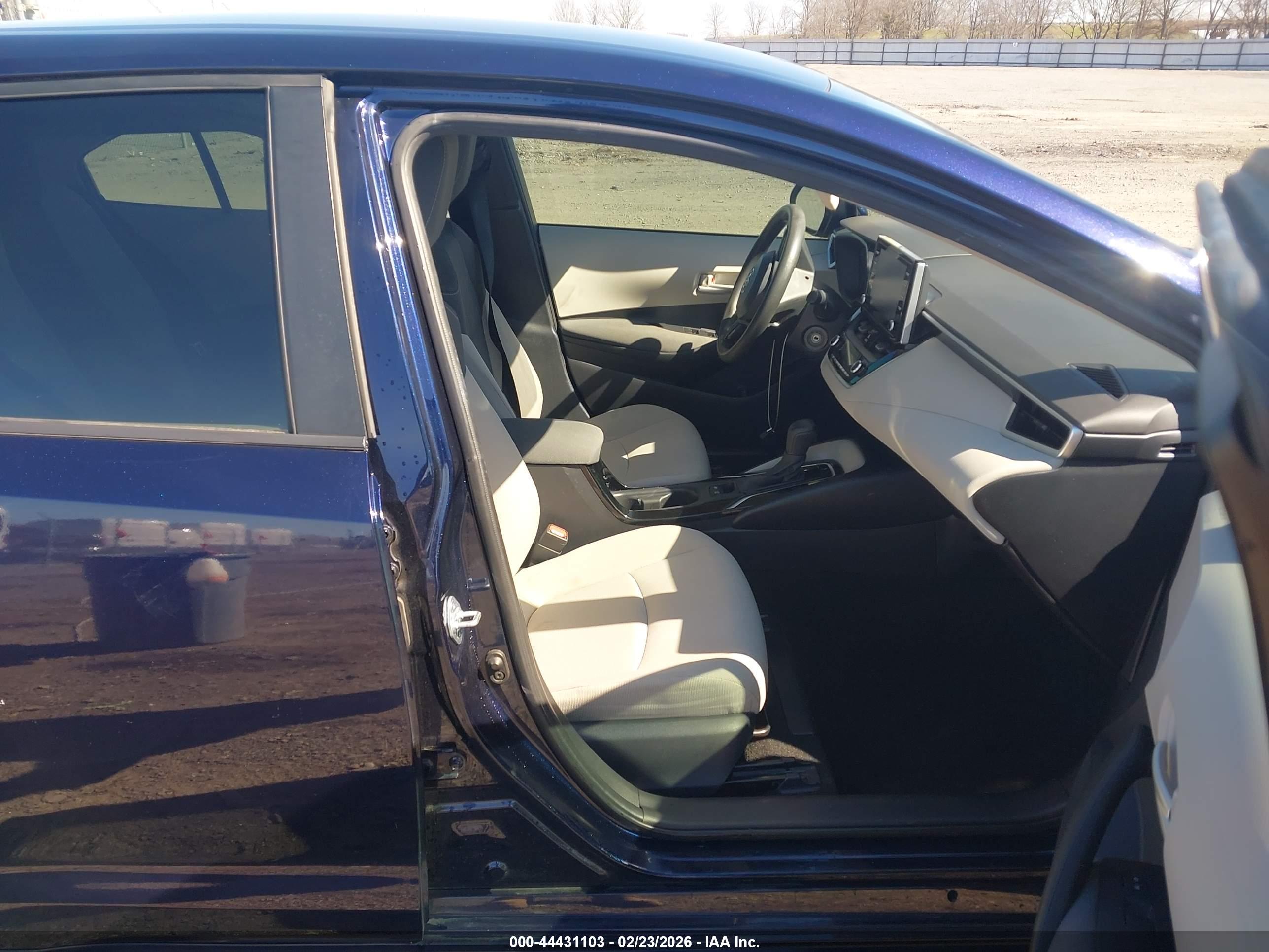 TOYOTA COROLLA image 5