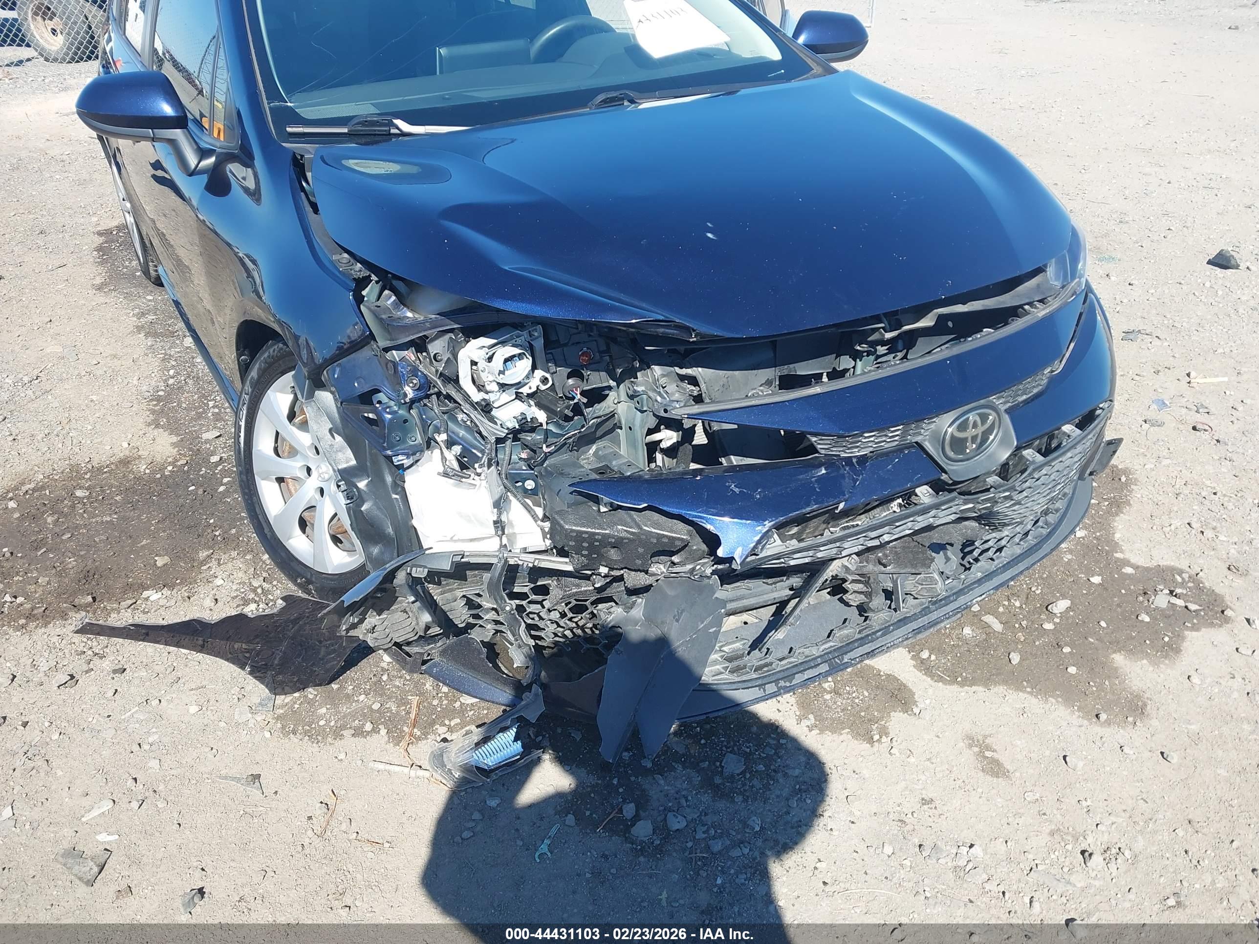 TOYOTA COROLLA image 6