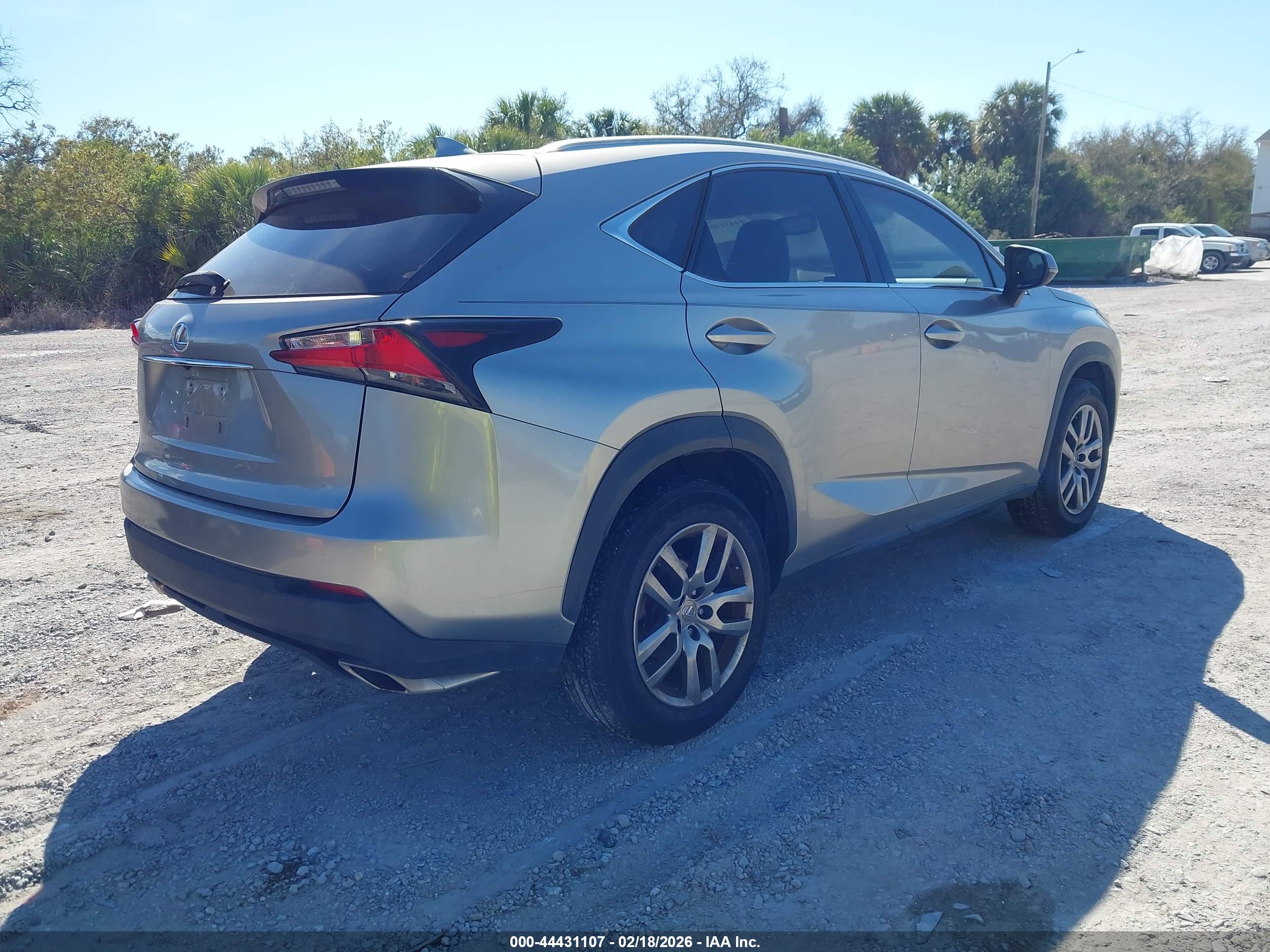 LEXUS NX image 4