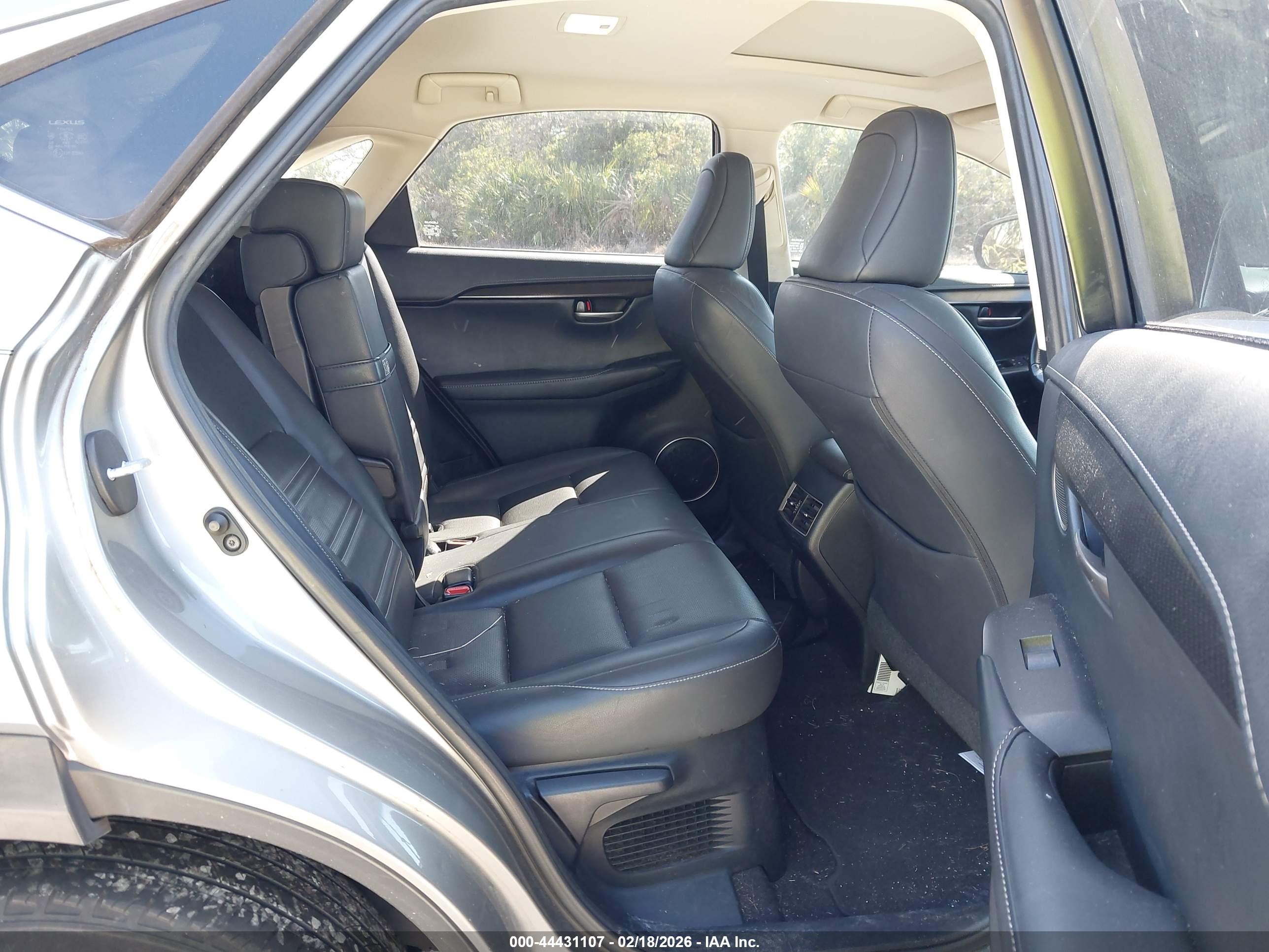 LEXUS NX image 8