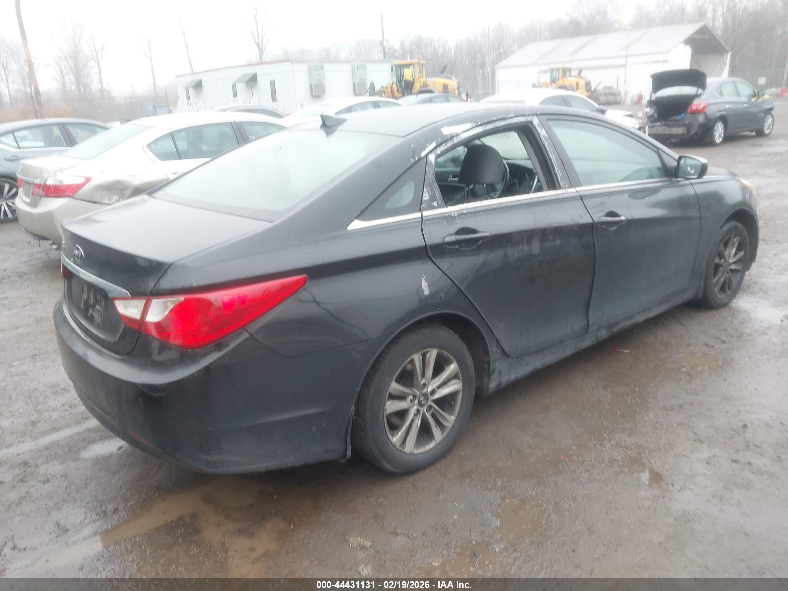 HYUNDAI SONATA image 4