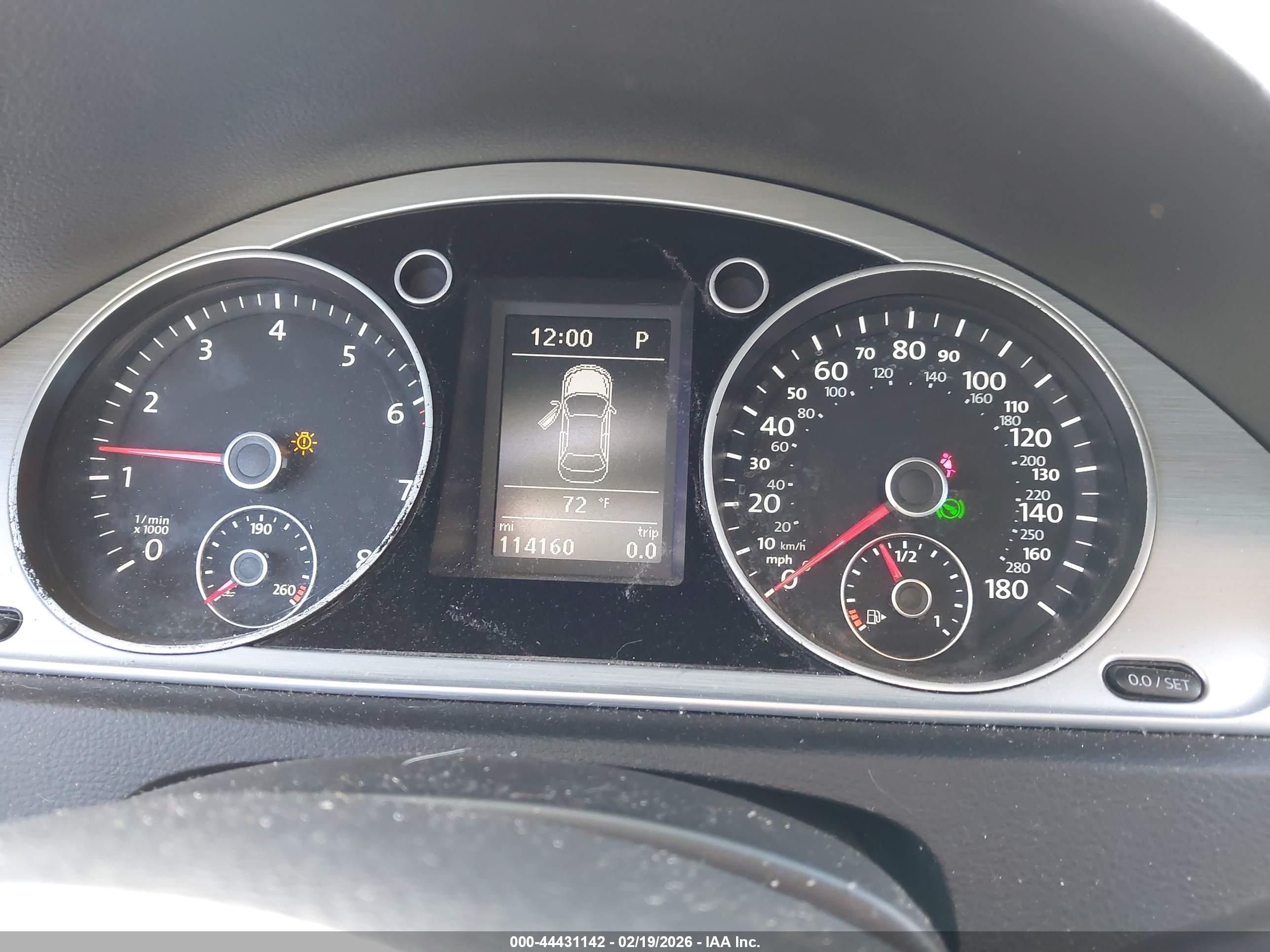 VOLKSWAGEN CC image 7