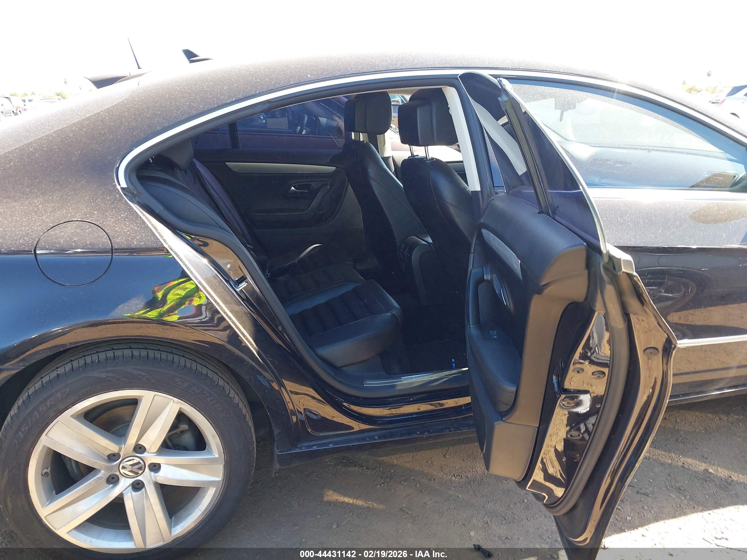 VOLKSWAGEN CC image 8