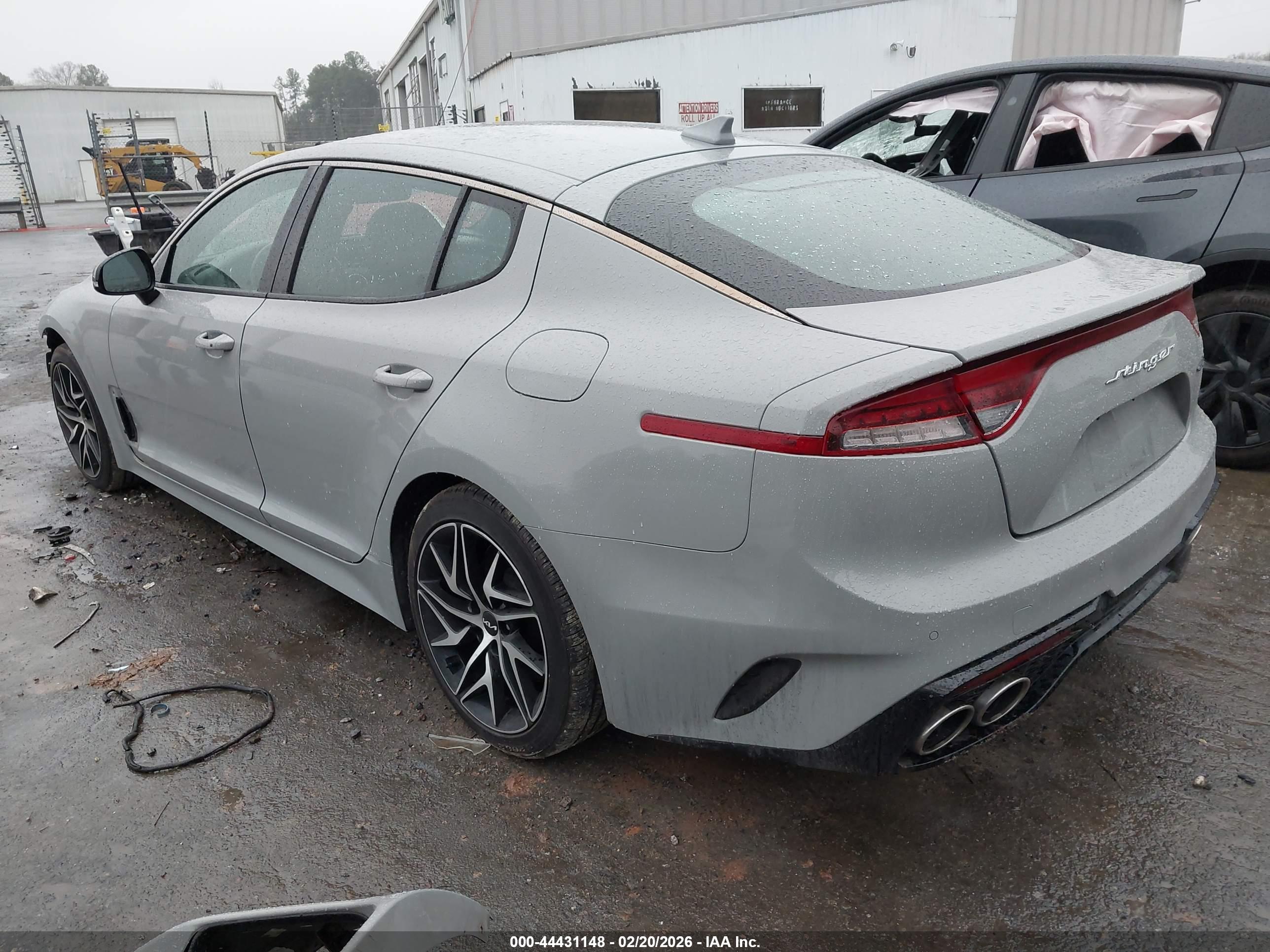 KIA STINGER image 3