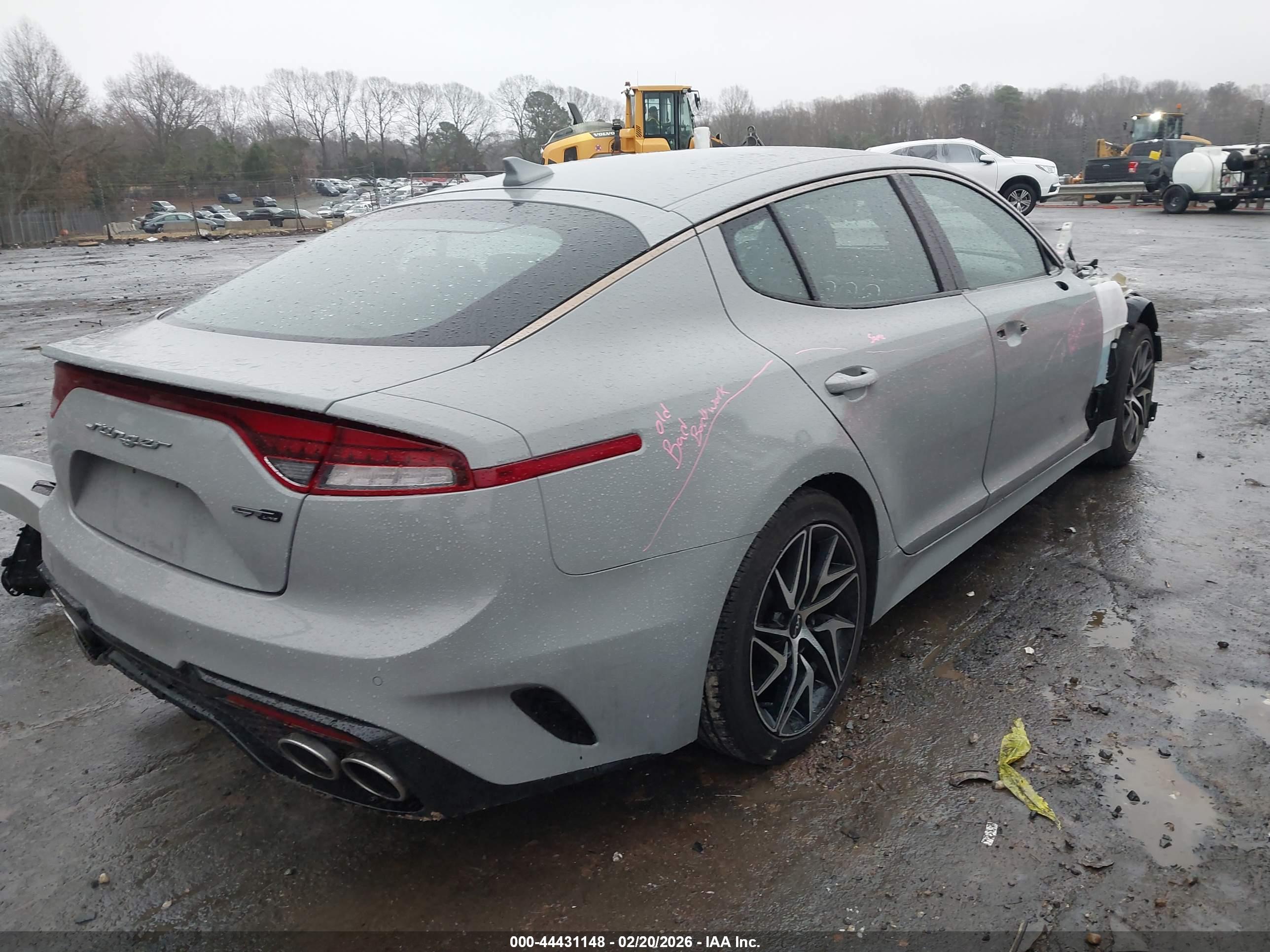 KIA STINGER image 4