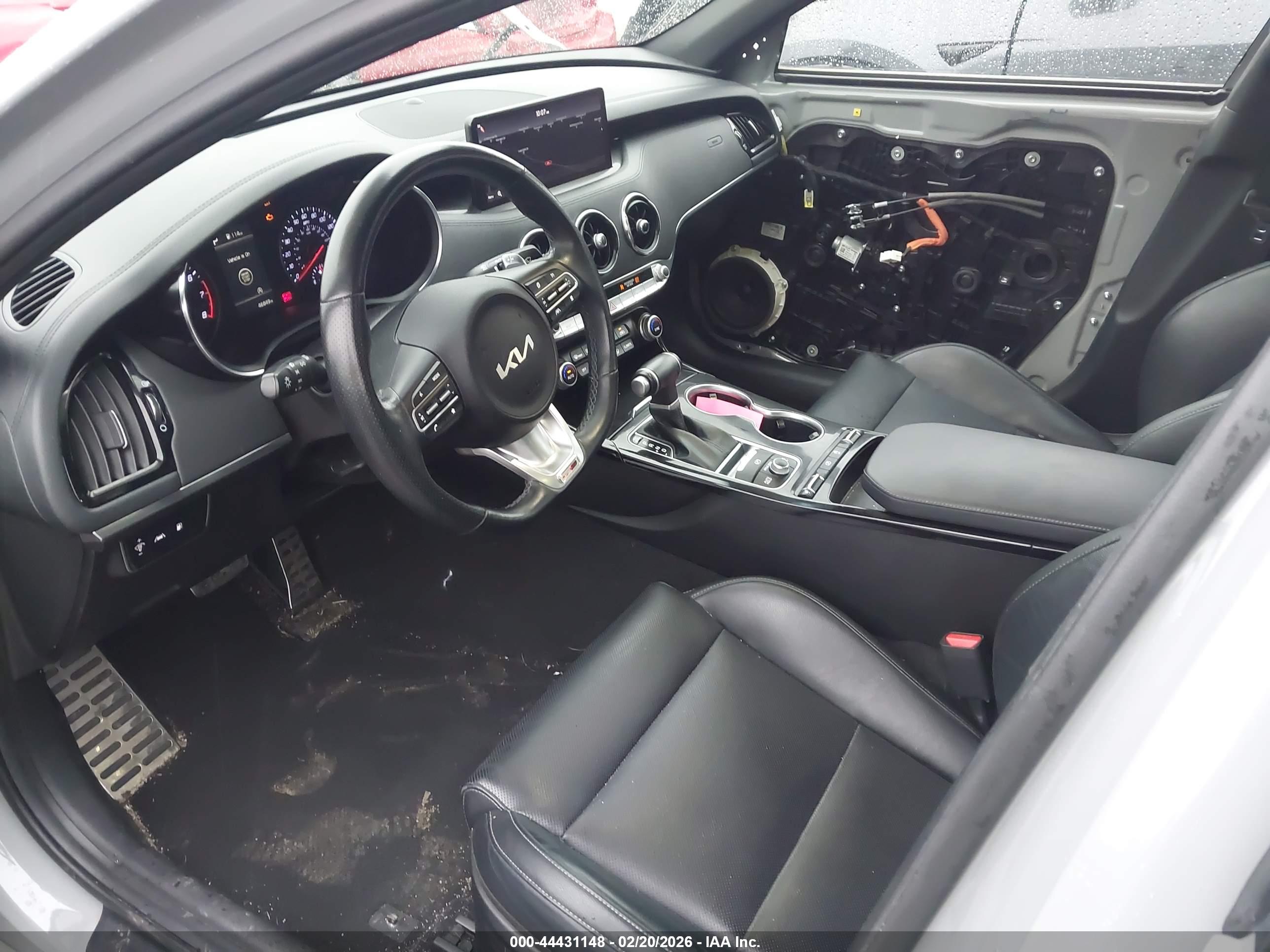 KIA STINGER image 5