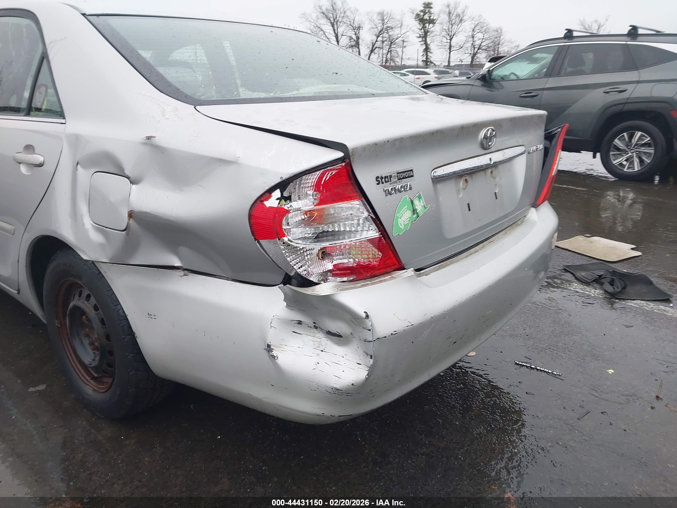 TOYOTA CAMRY image 6