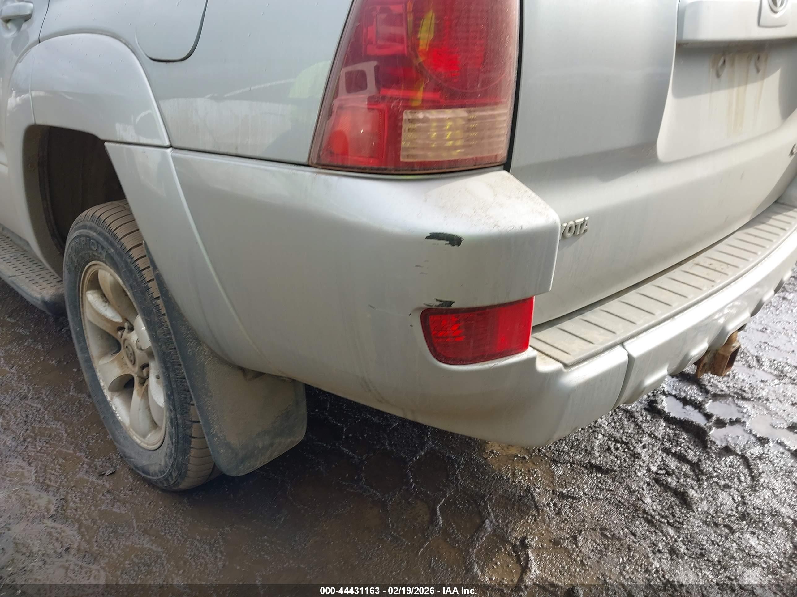 TOYOTA 4RUNNER image 6