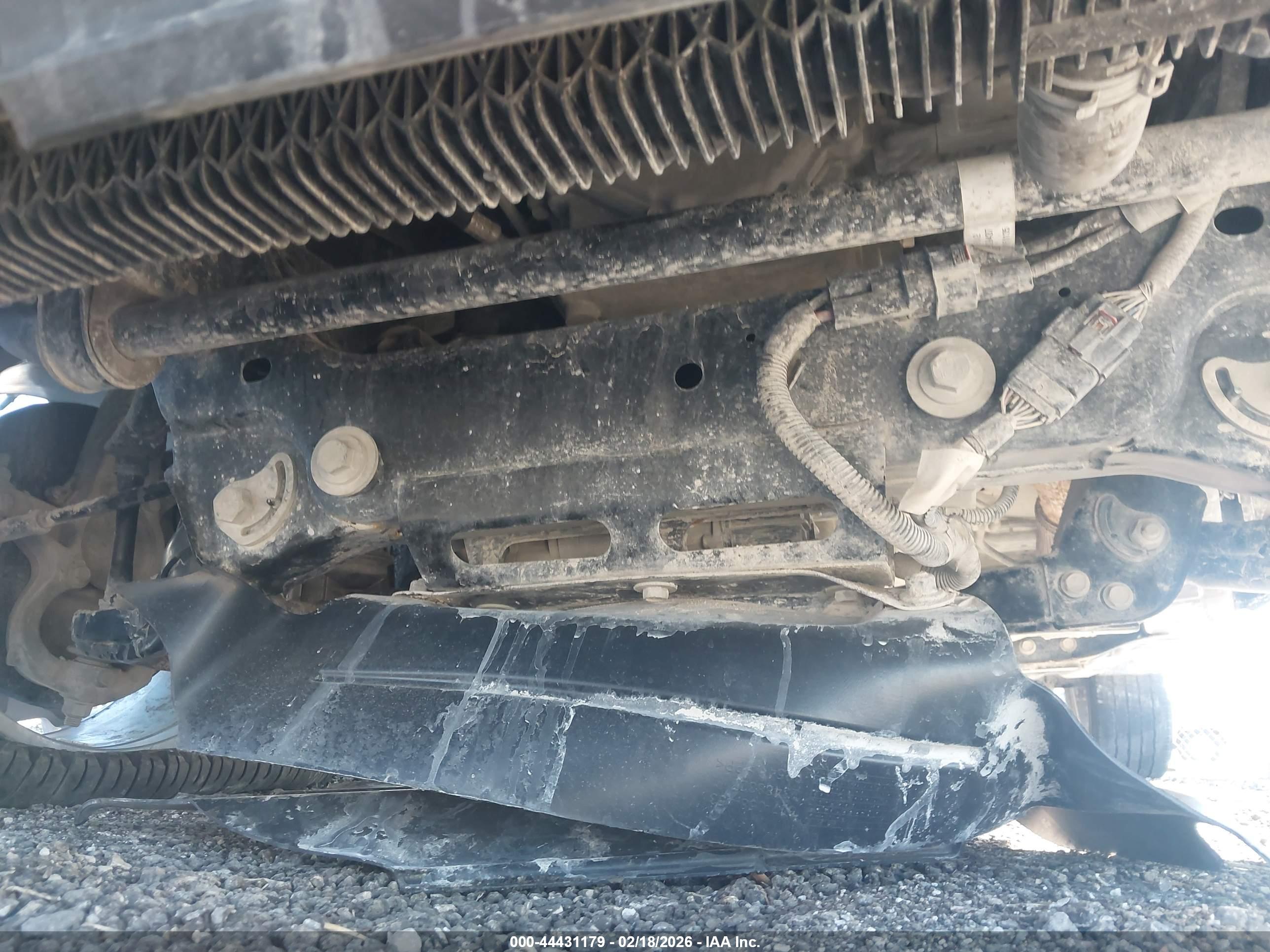 CHEVROLET COLORADO image 6