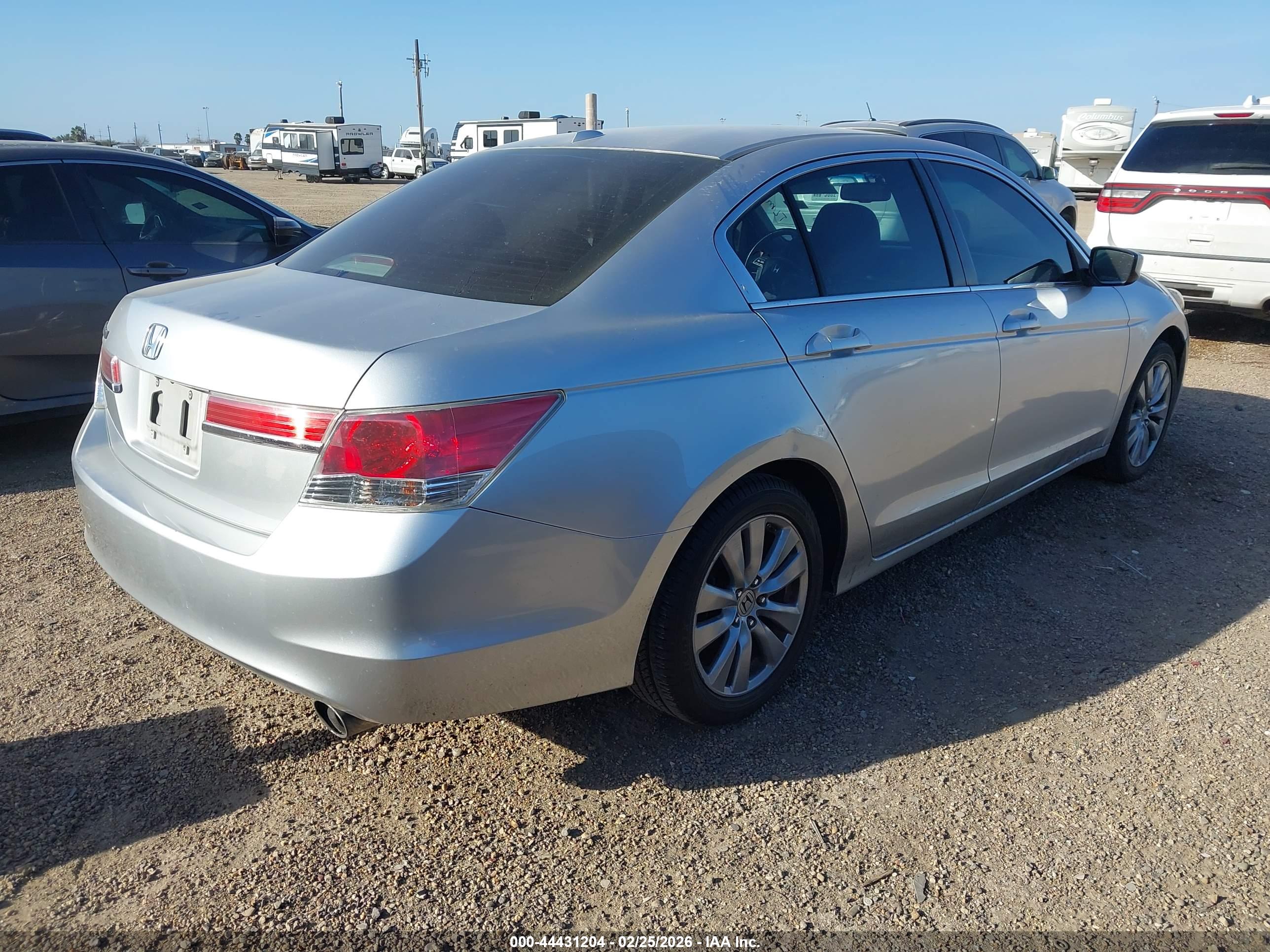 HONDA ACCORD image 4