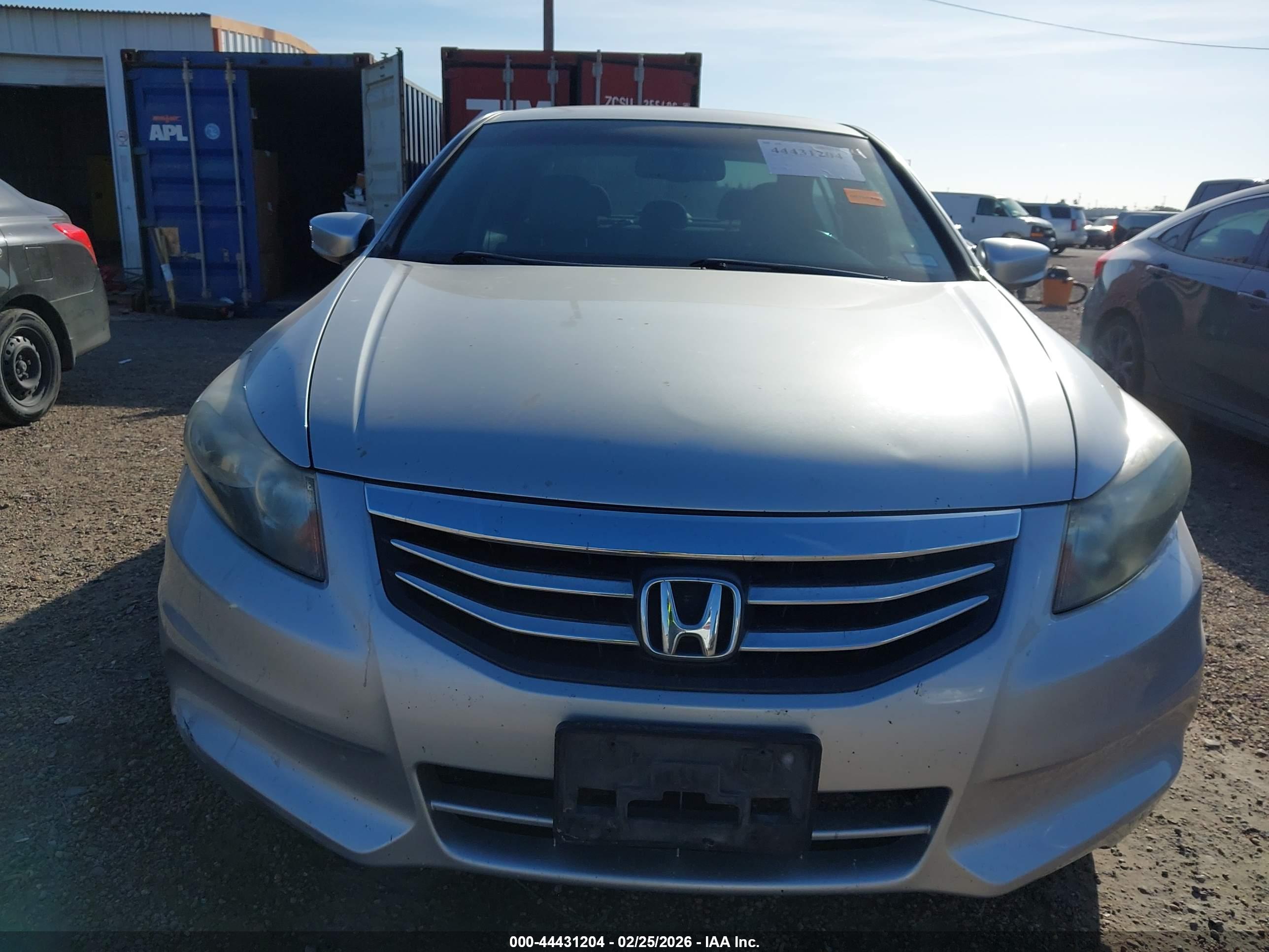 HONDA ACCORD image 6