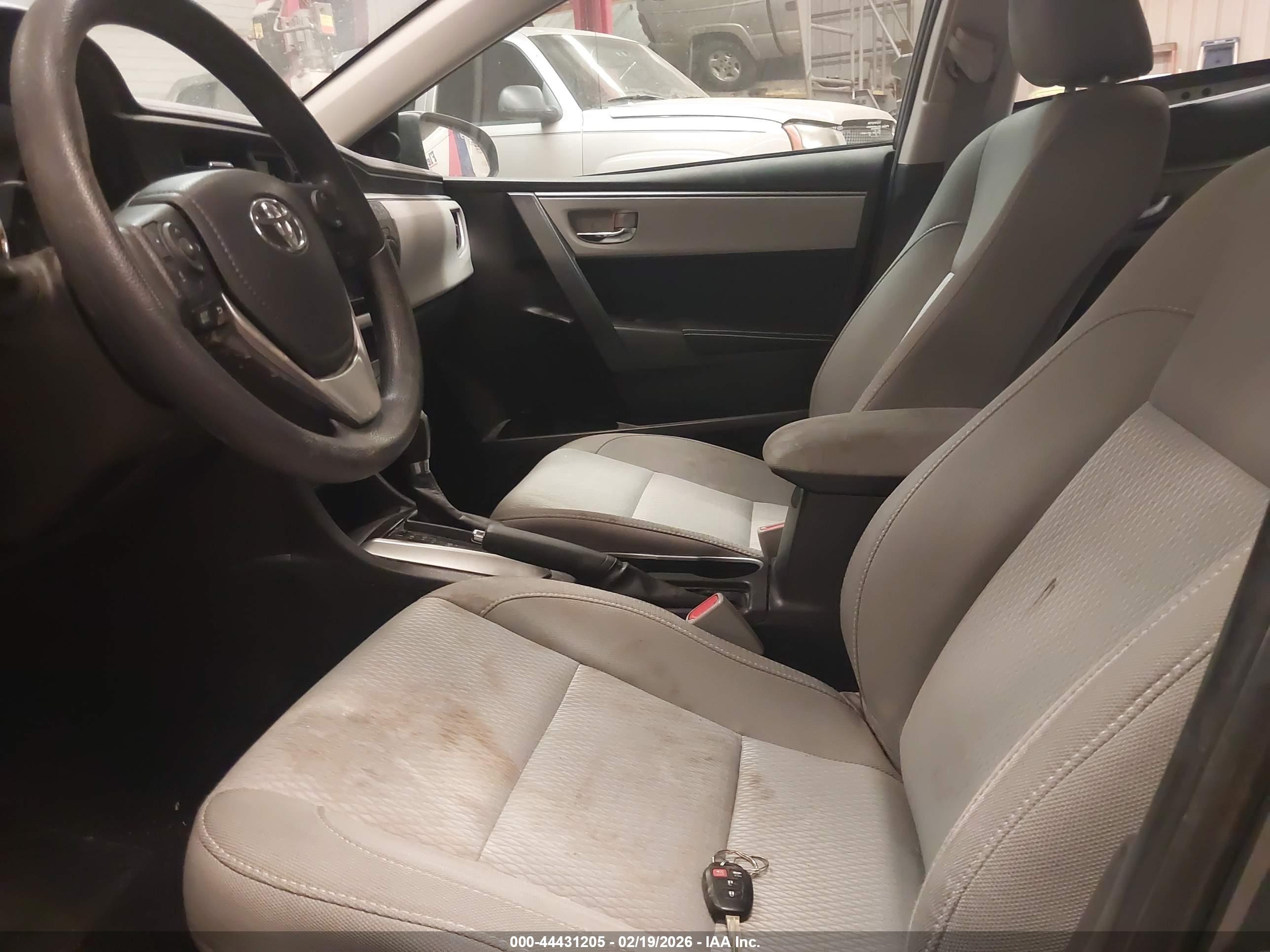 TOYOTA COROLLA image 5