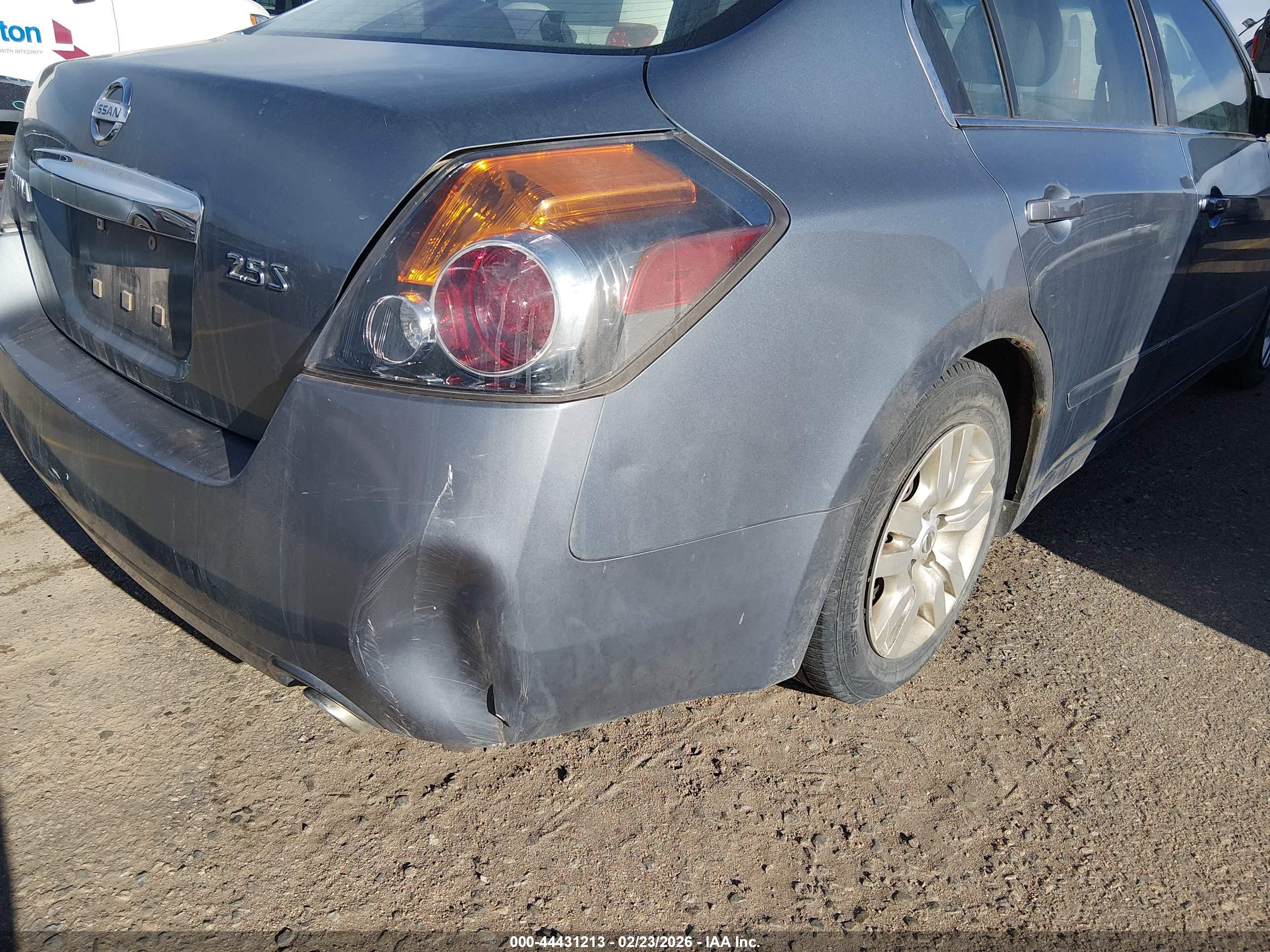 NISSAN ALTIMA image 6