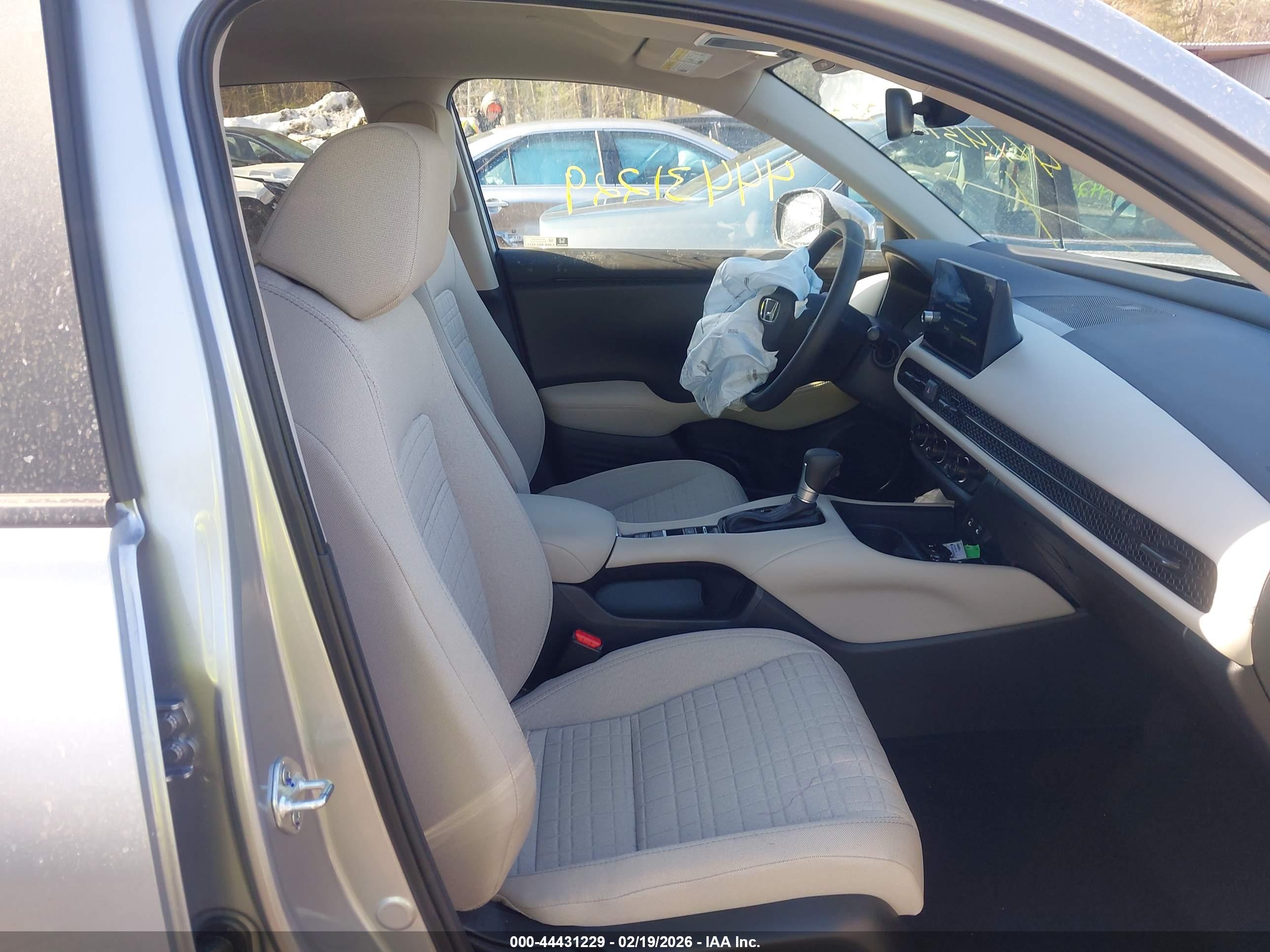 HONDA HR-V image 5