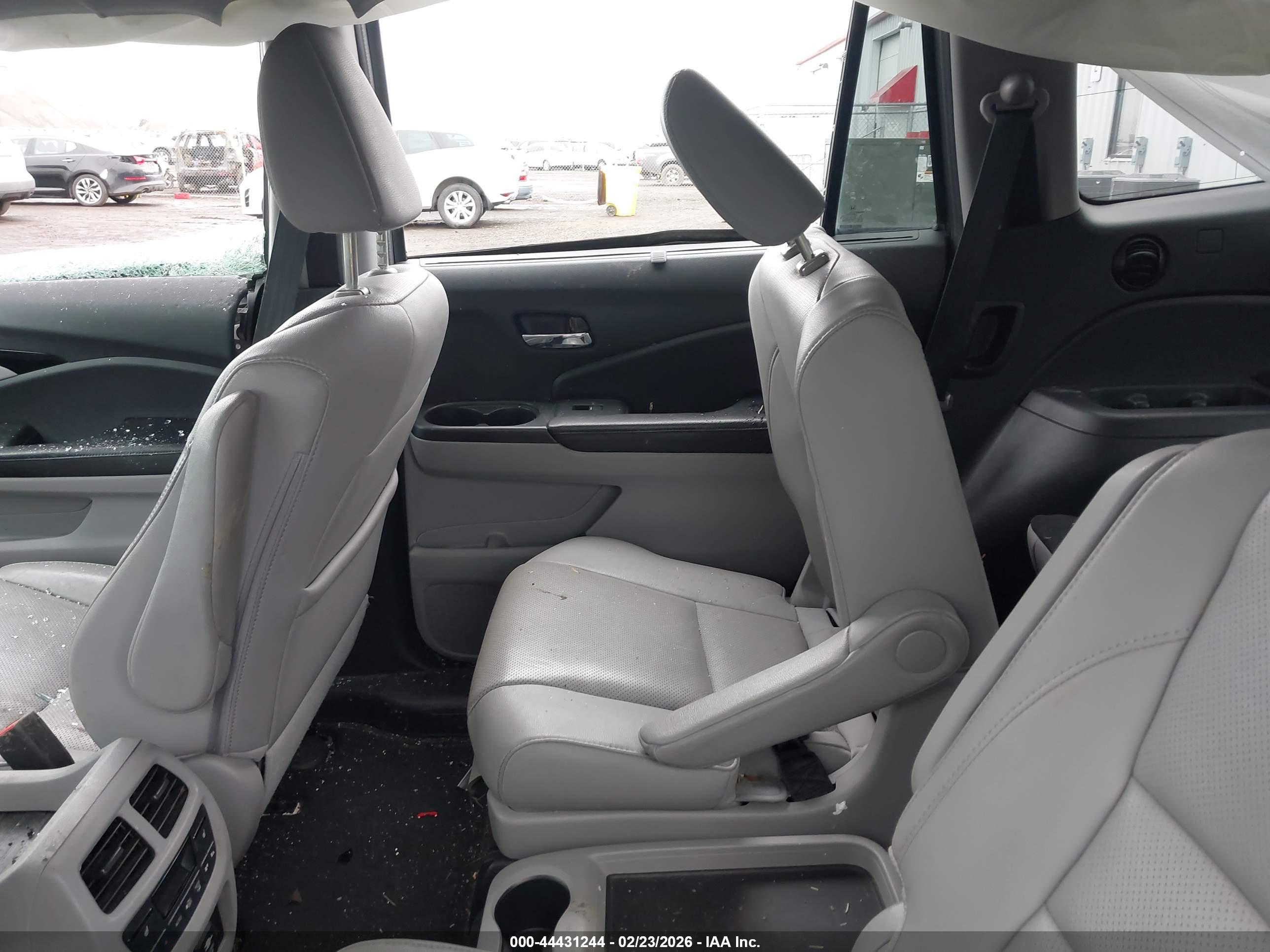 HONDA PILOT image 8