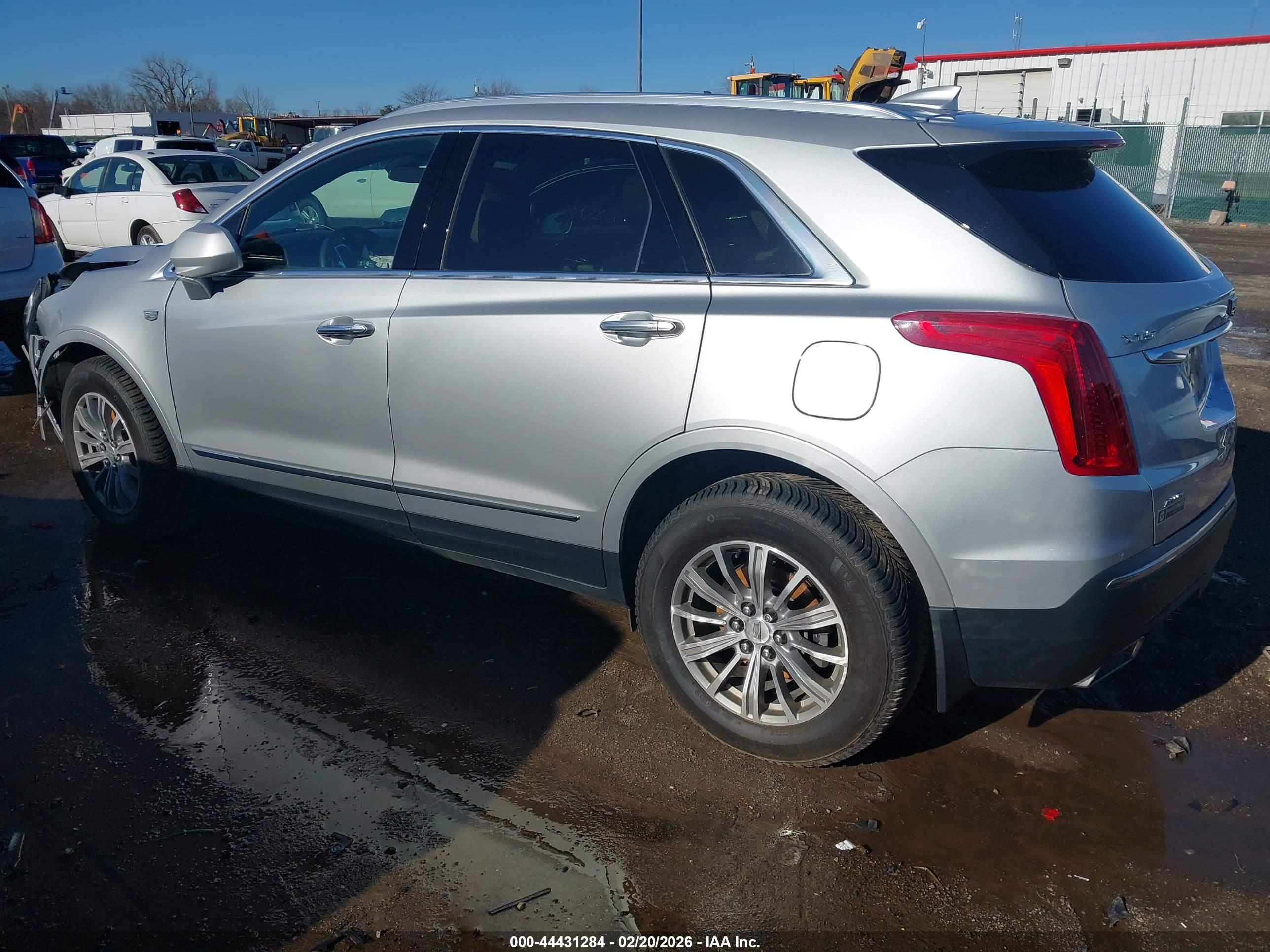 CADILLAC XT5 image 3
