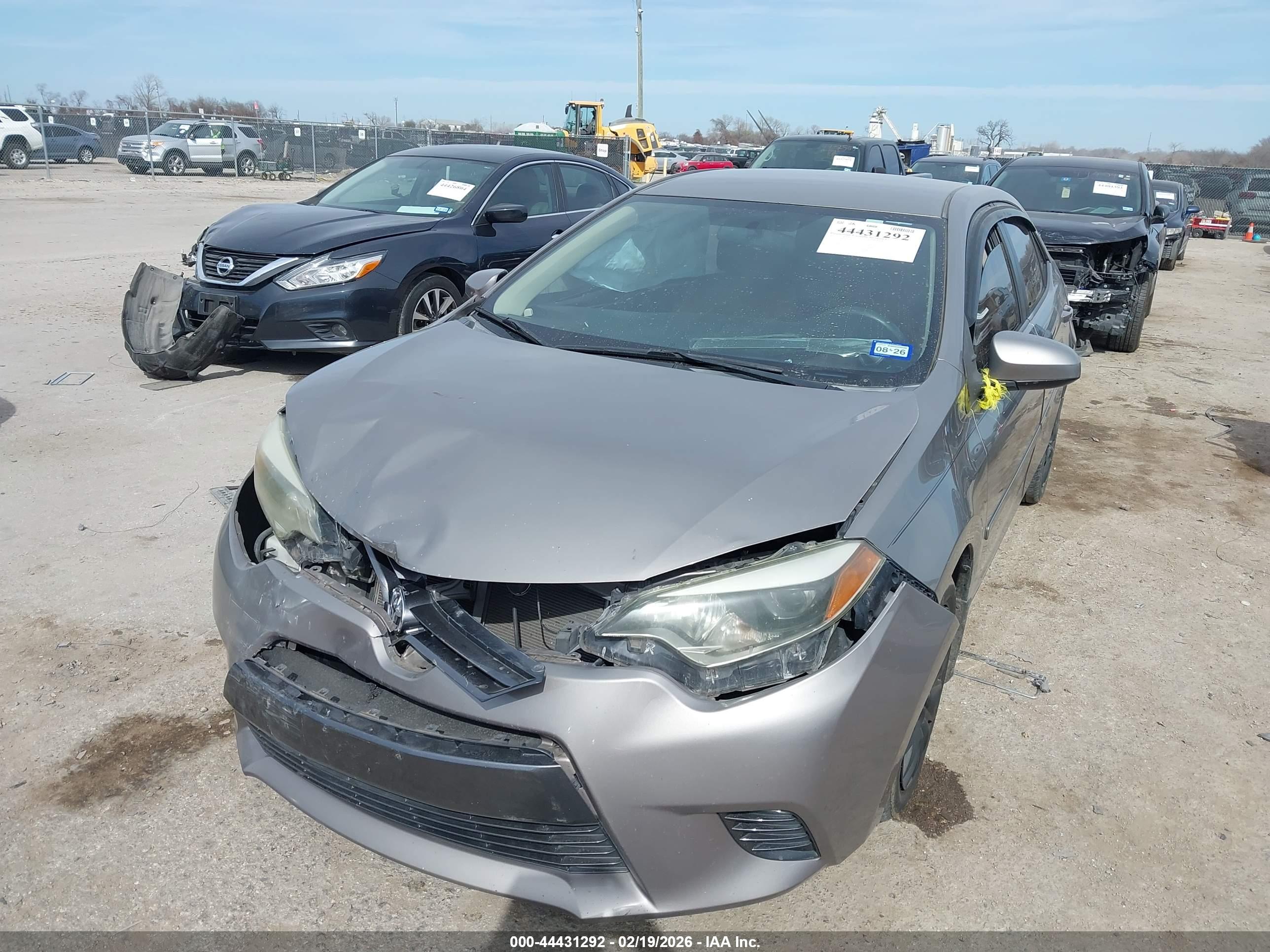 TOYOTA COROLLA image 2