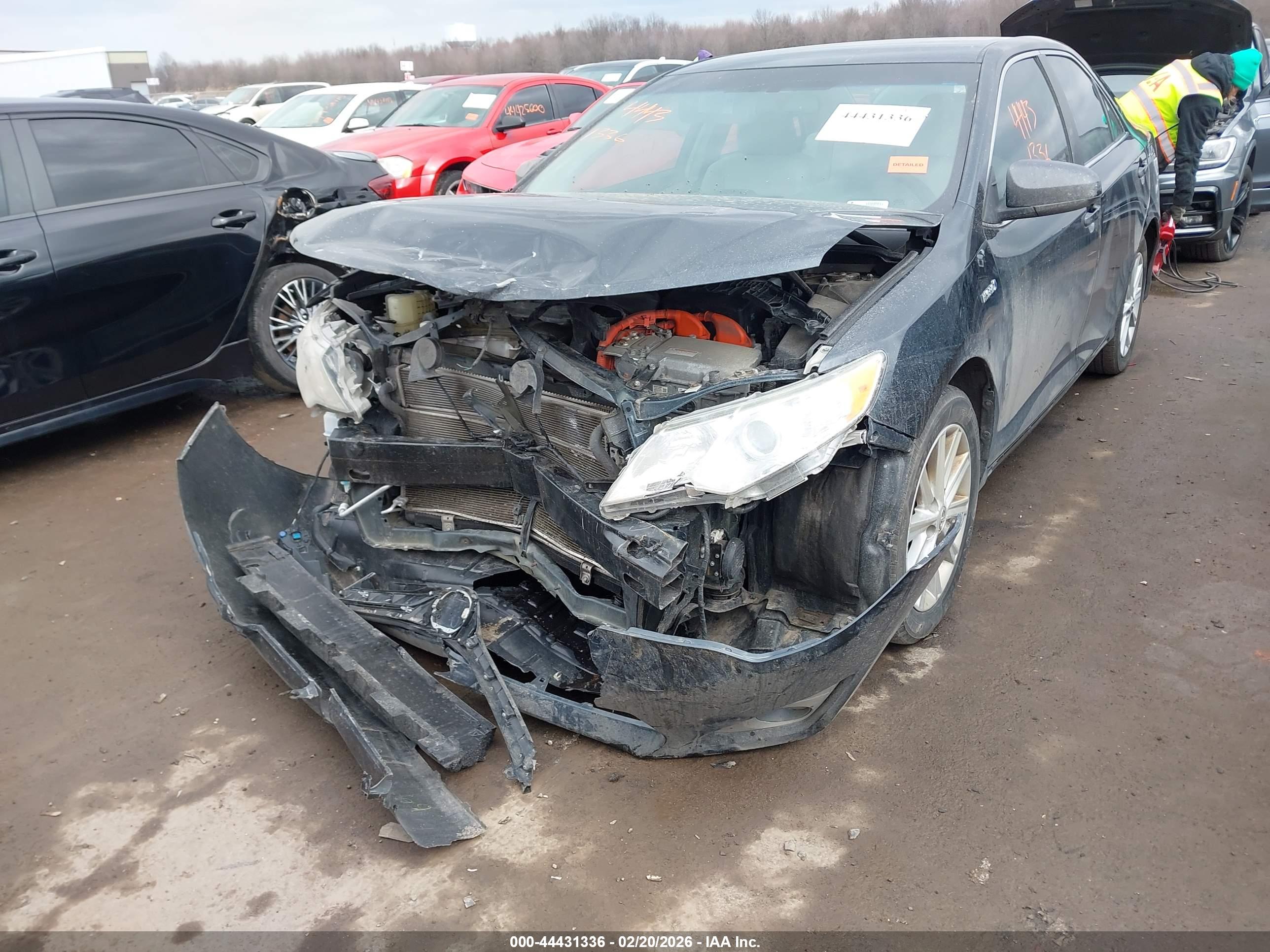 TOYOTA CAMRY image 6