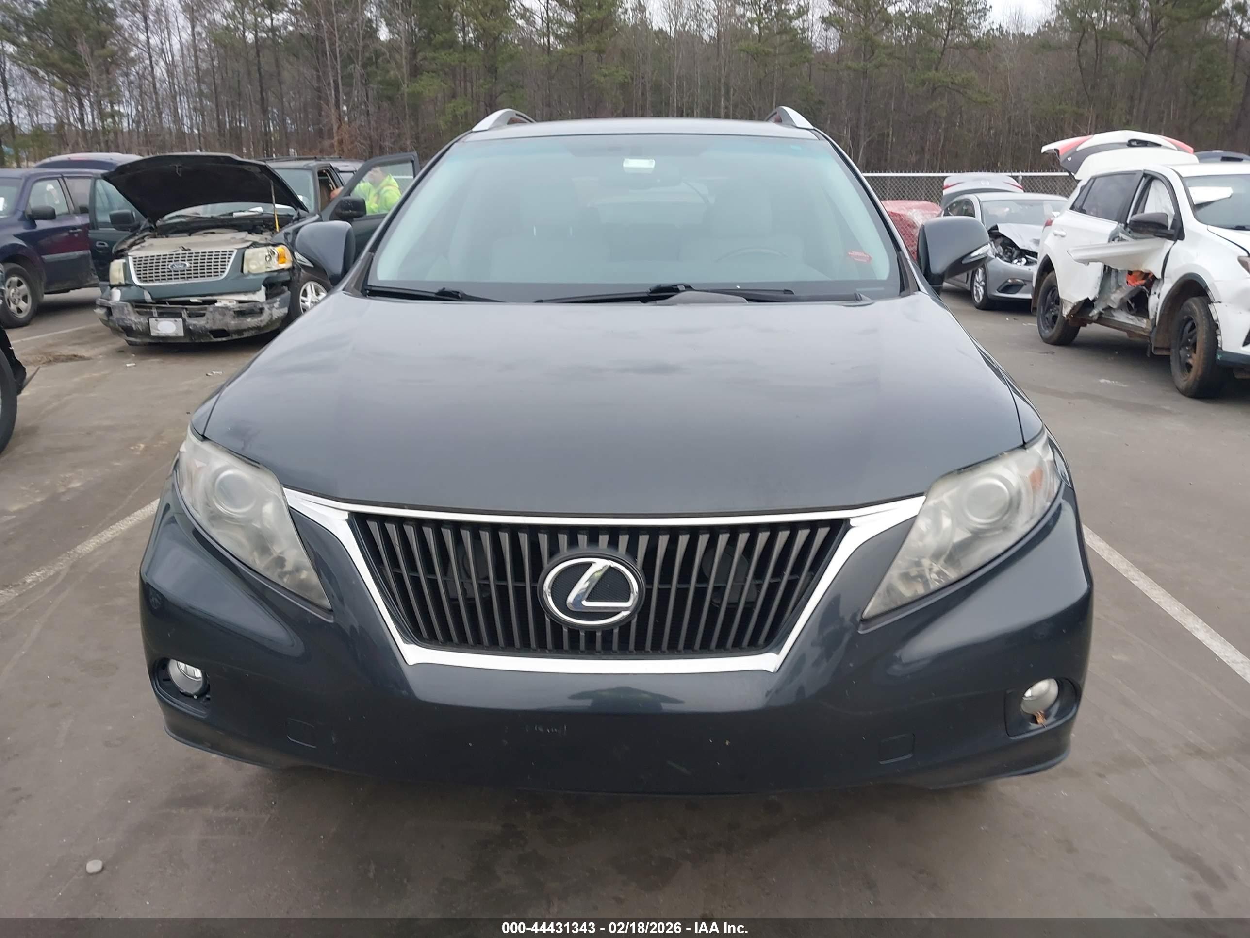 LEXUS RX image 6
