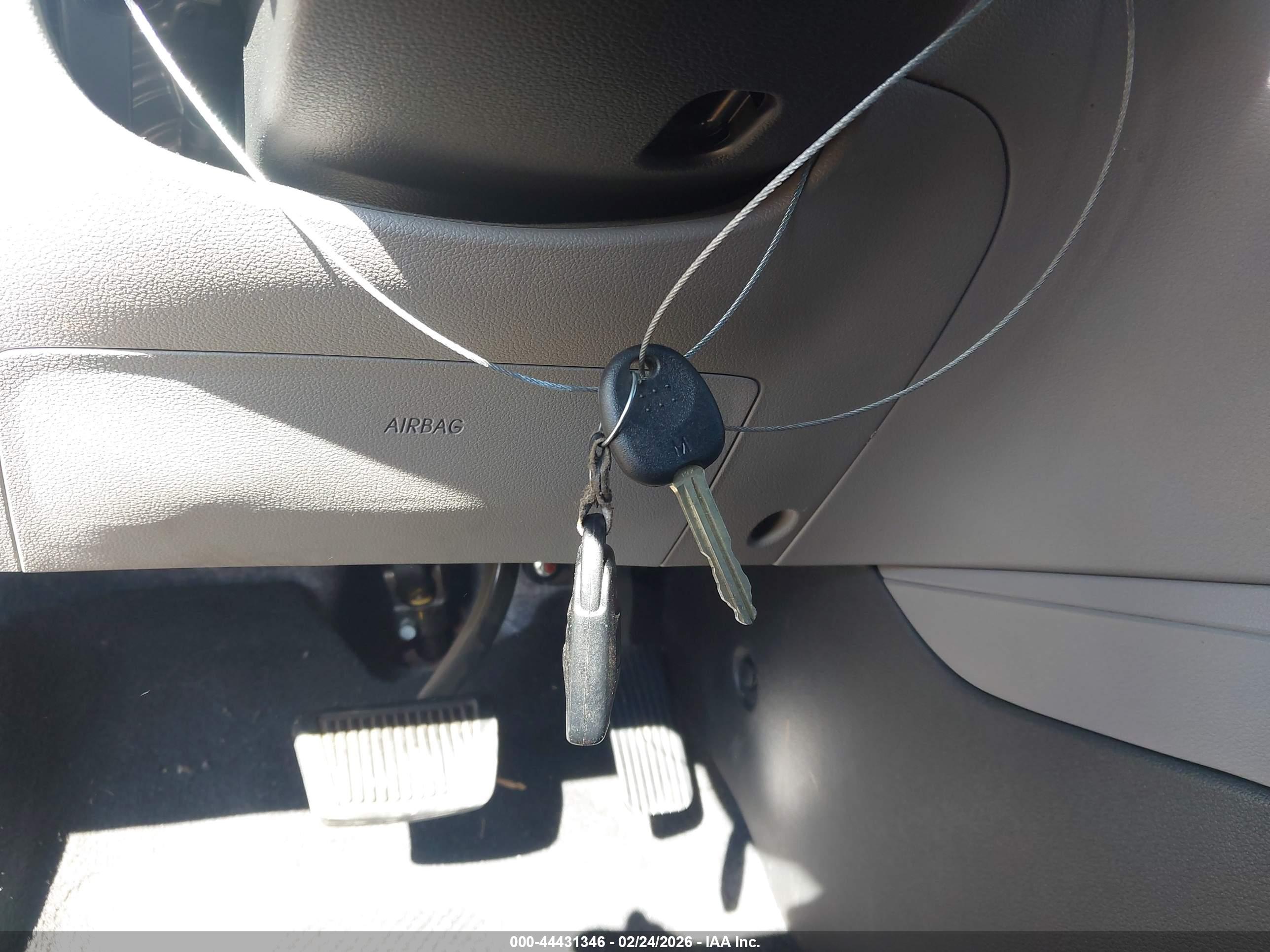 HYUNDAI ELANTRA image 11