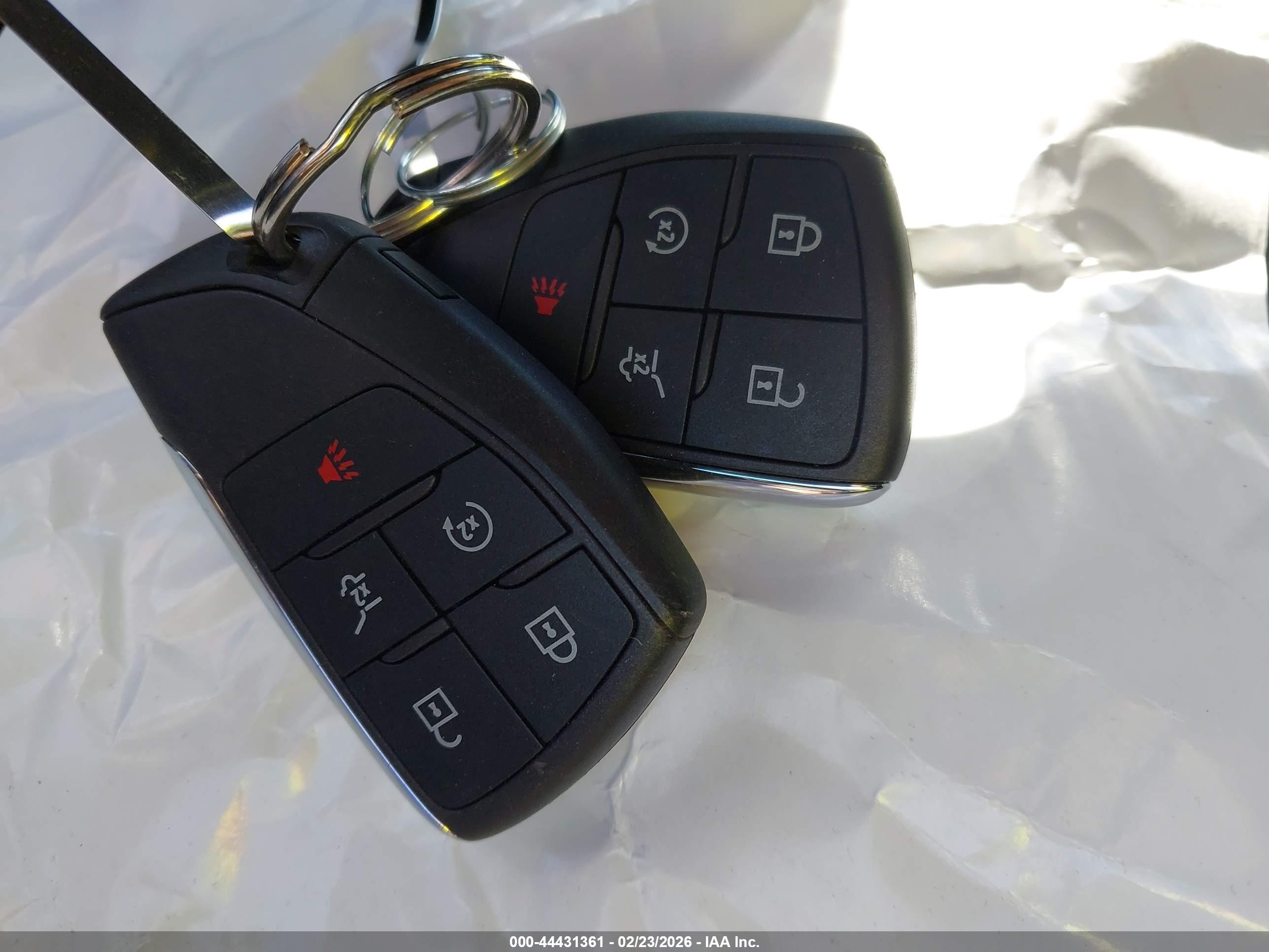 GMC TERRAIN image 11
