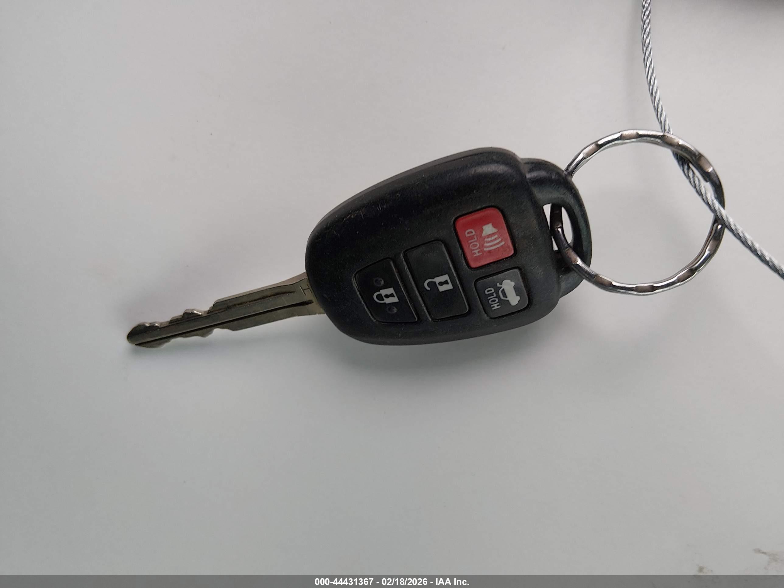 TOYOTA COROLLA image 11