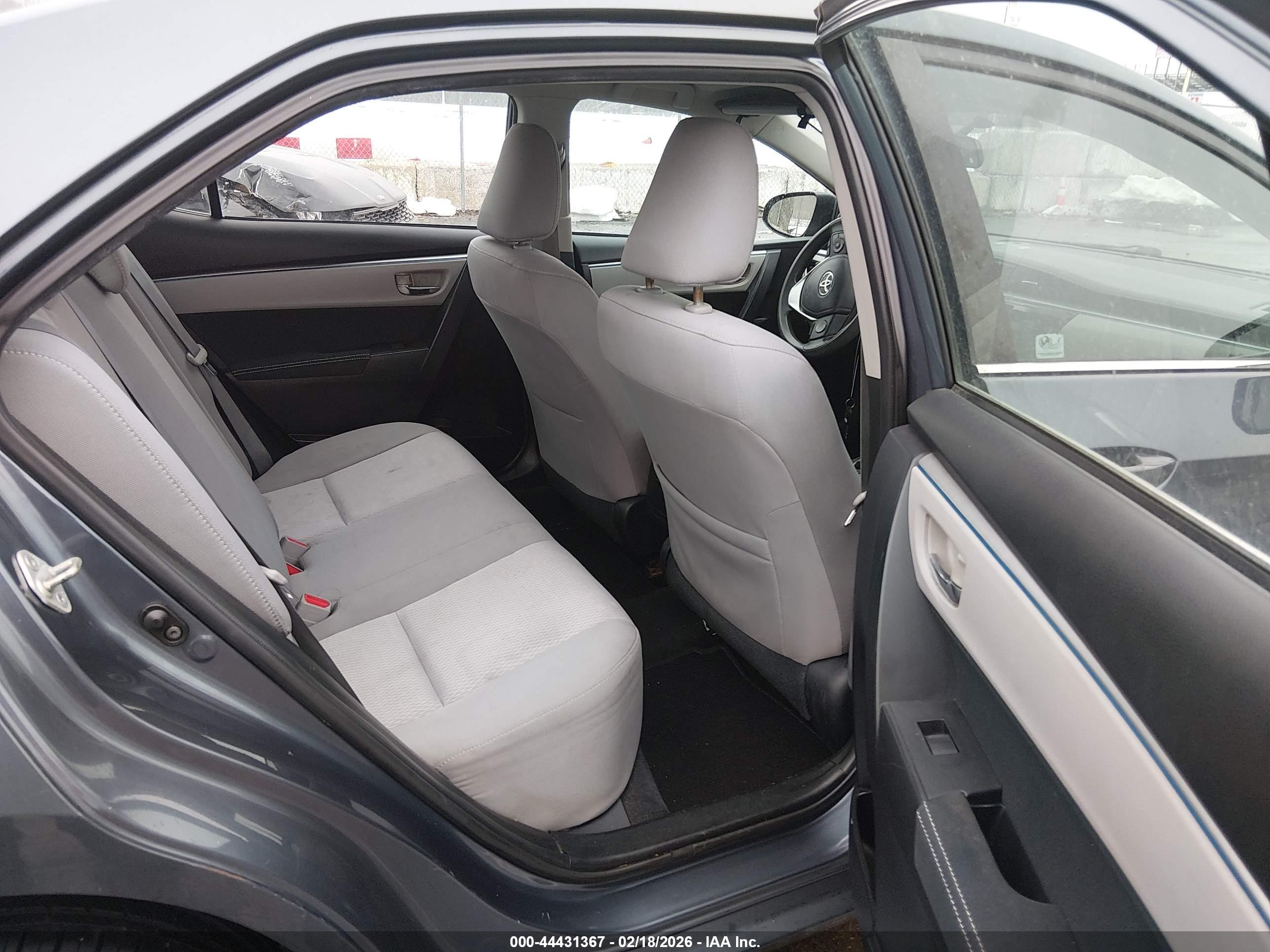 TOYOTA COROLLA image 8