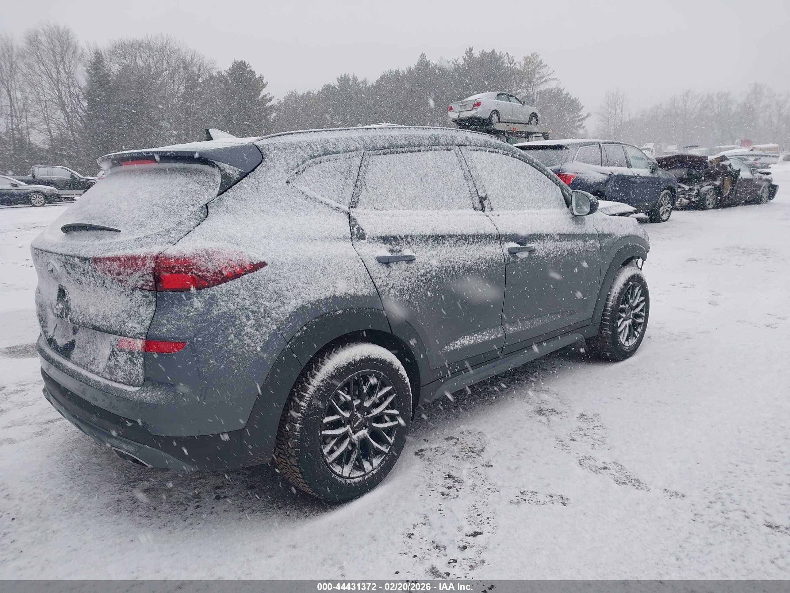 HYUNDAI TUCSON image 4