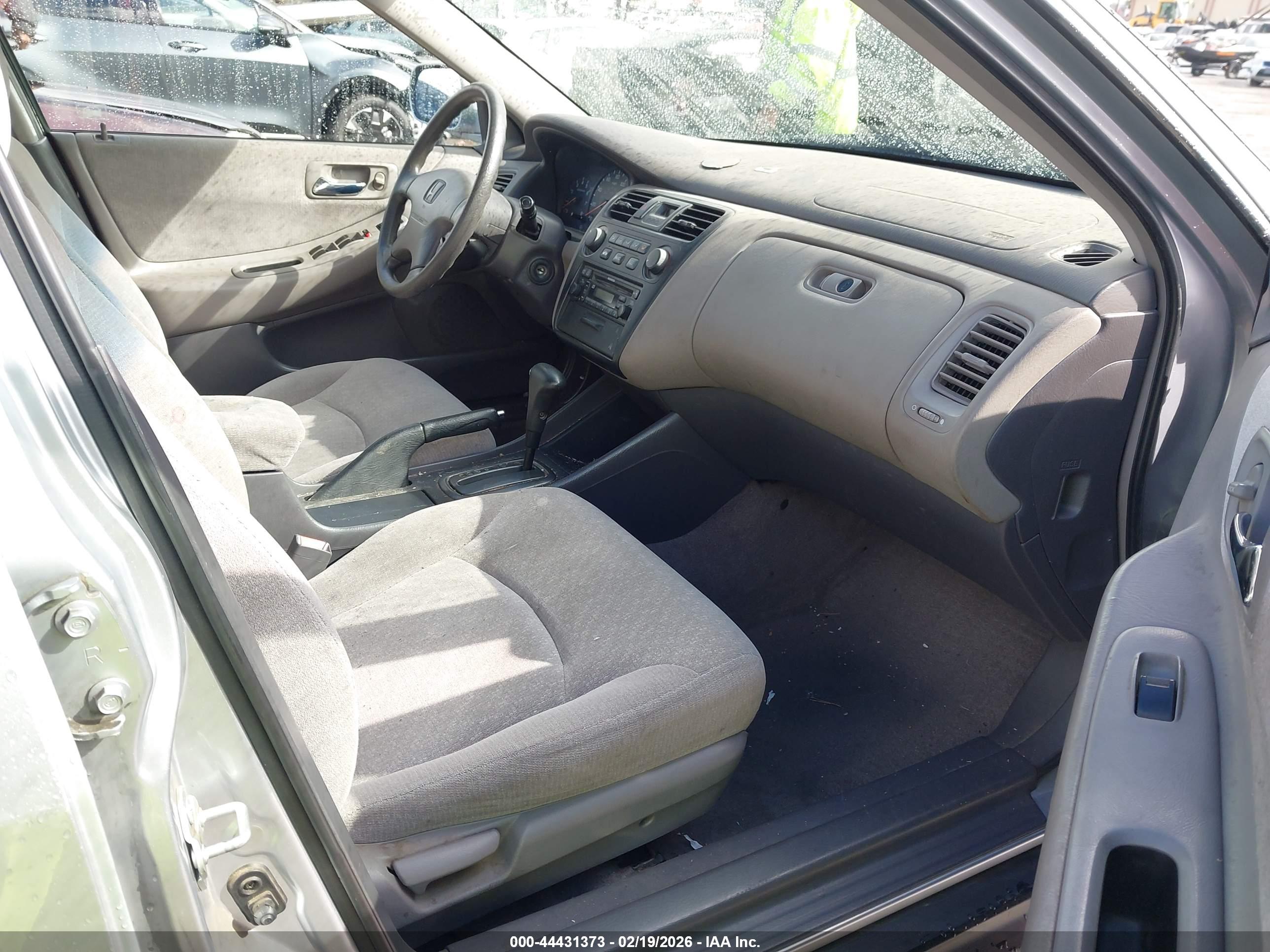 HONDA ACCORD image 5
