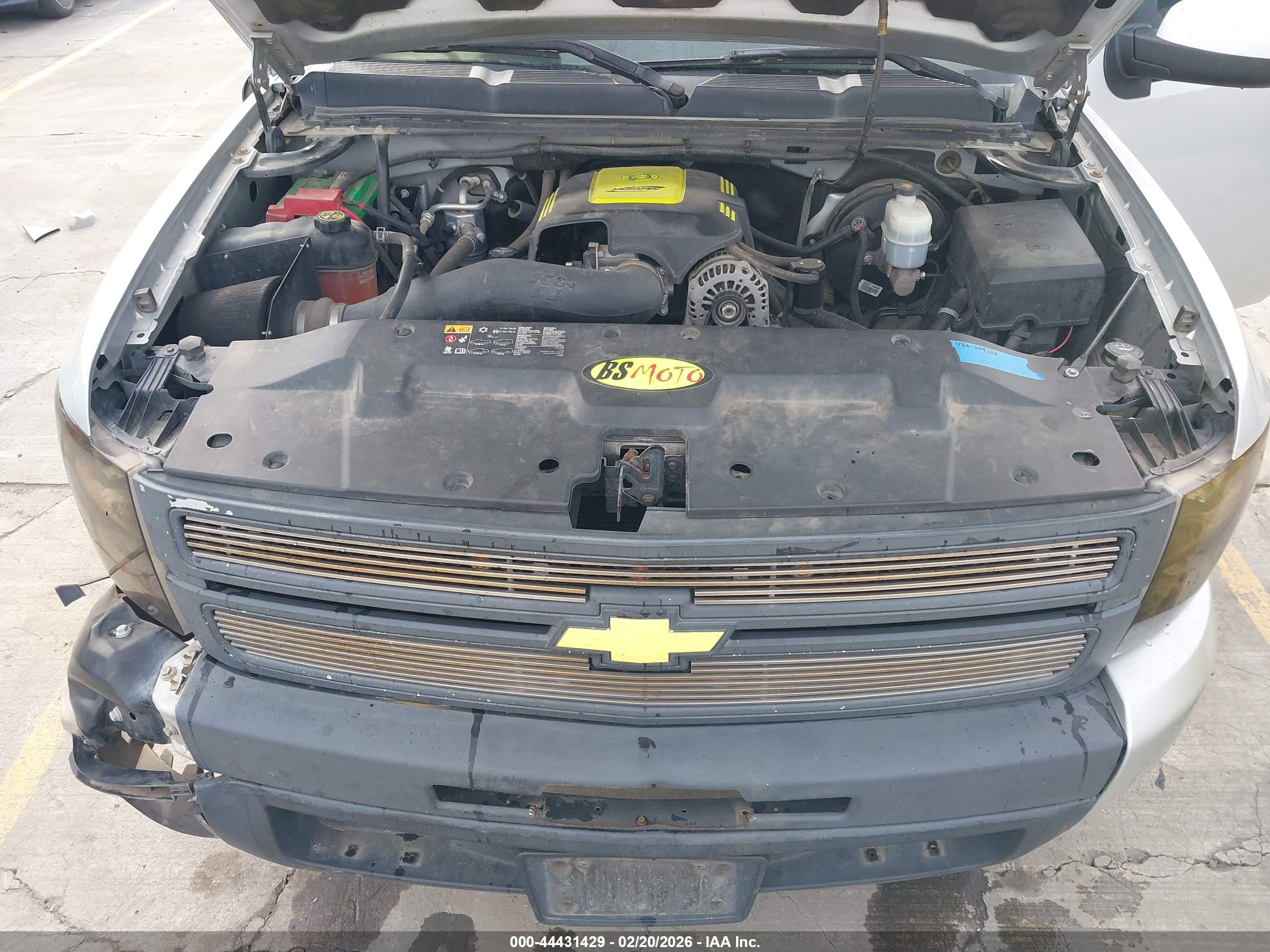 CHEVROLET SILVERADO image 10