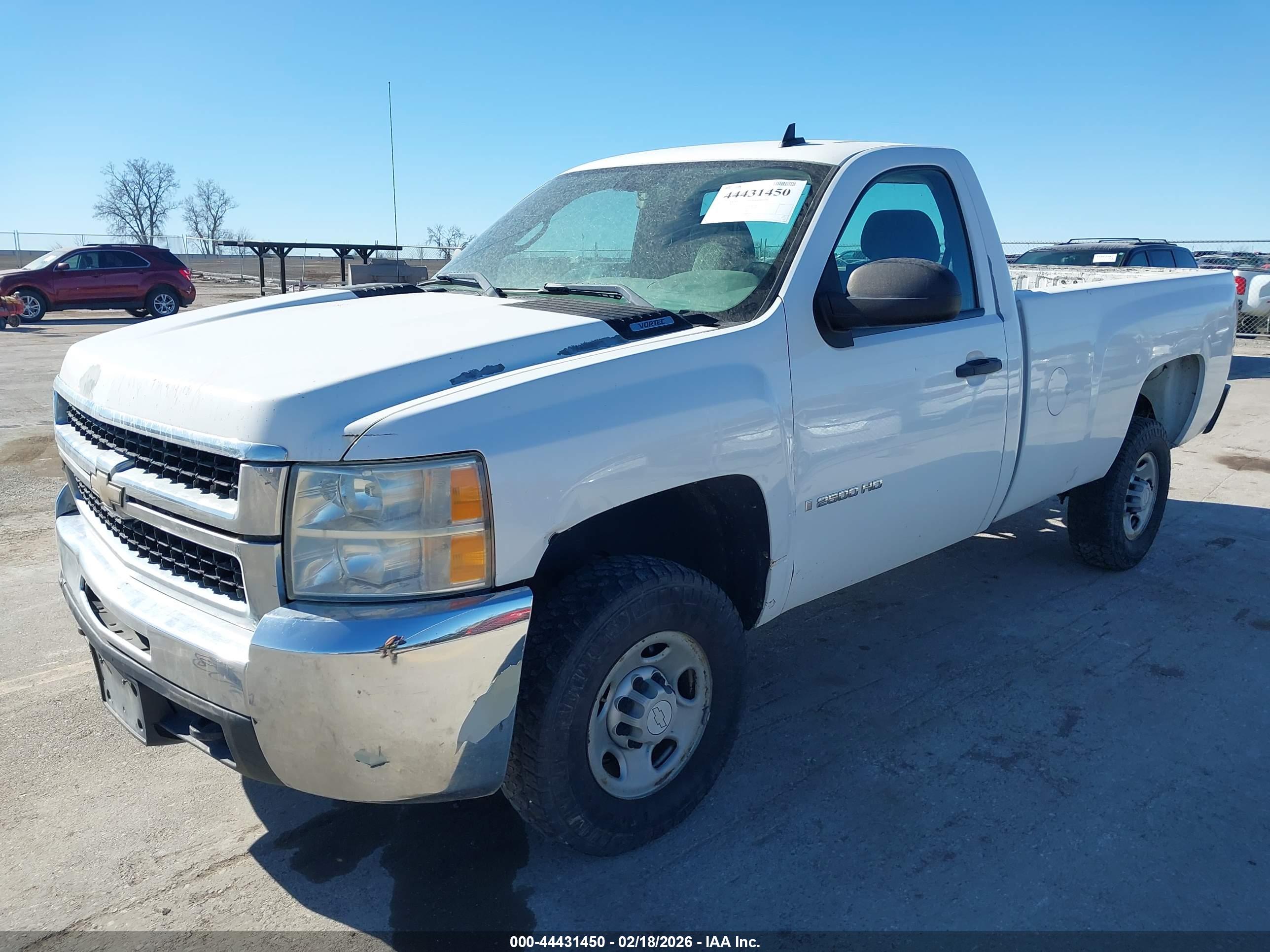 CHEVROLET SILVERADO image 2