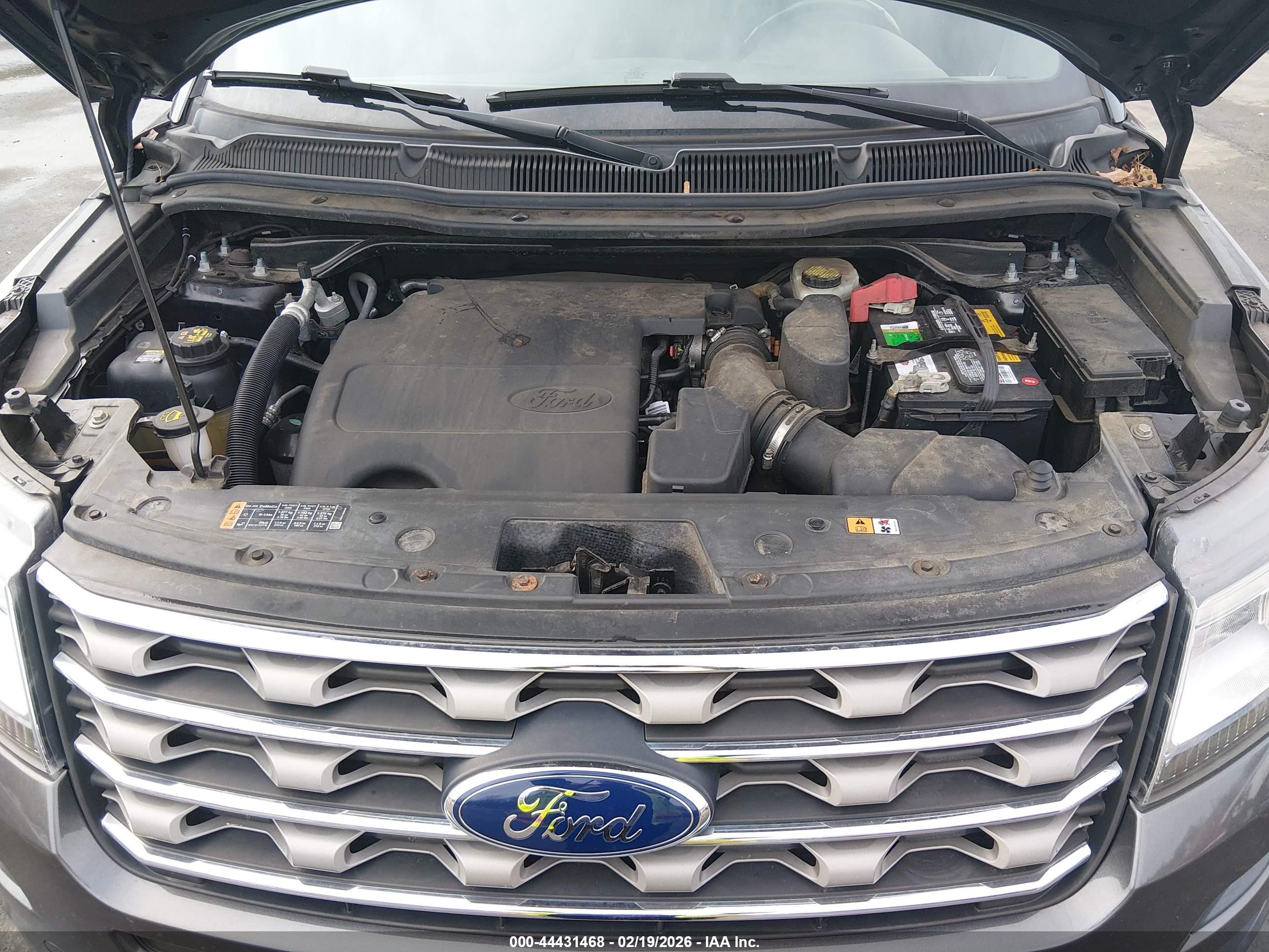 FORD EXPLORER image 10