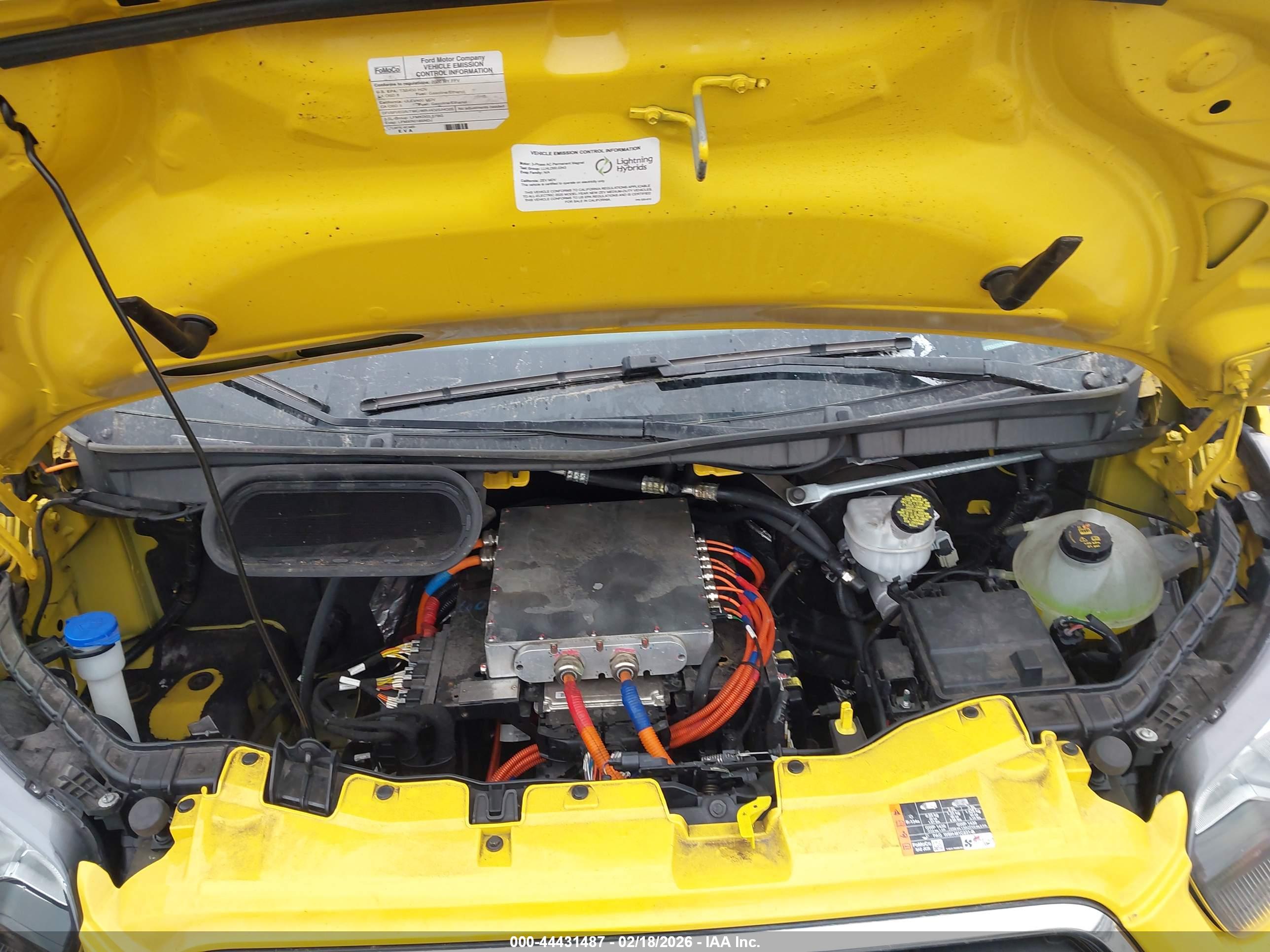 FORD TRANSIT-350 image 10