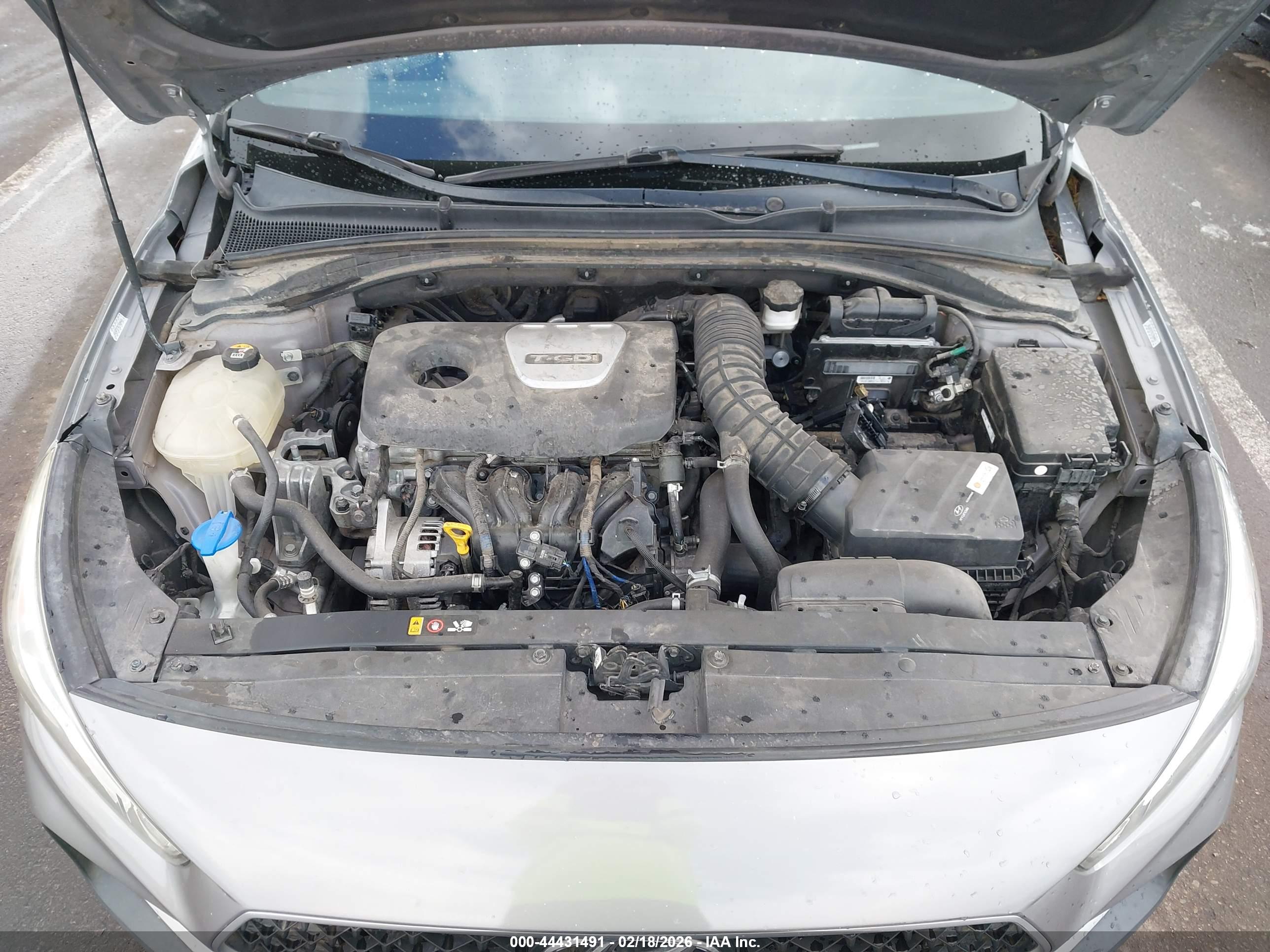 HYUNDAI ELANTRA image 10