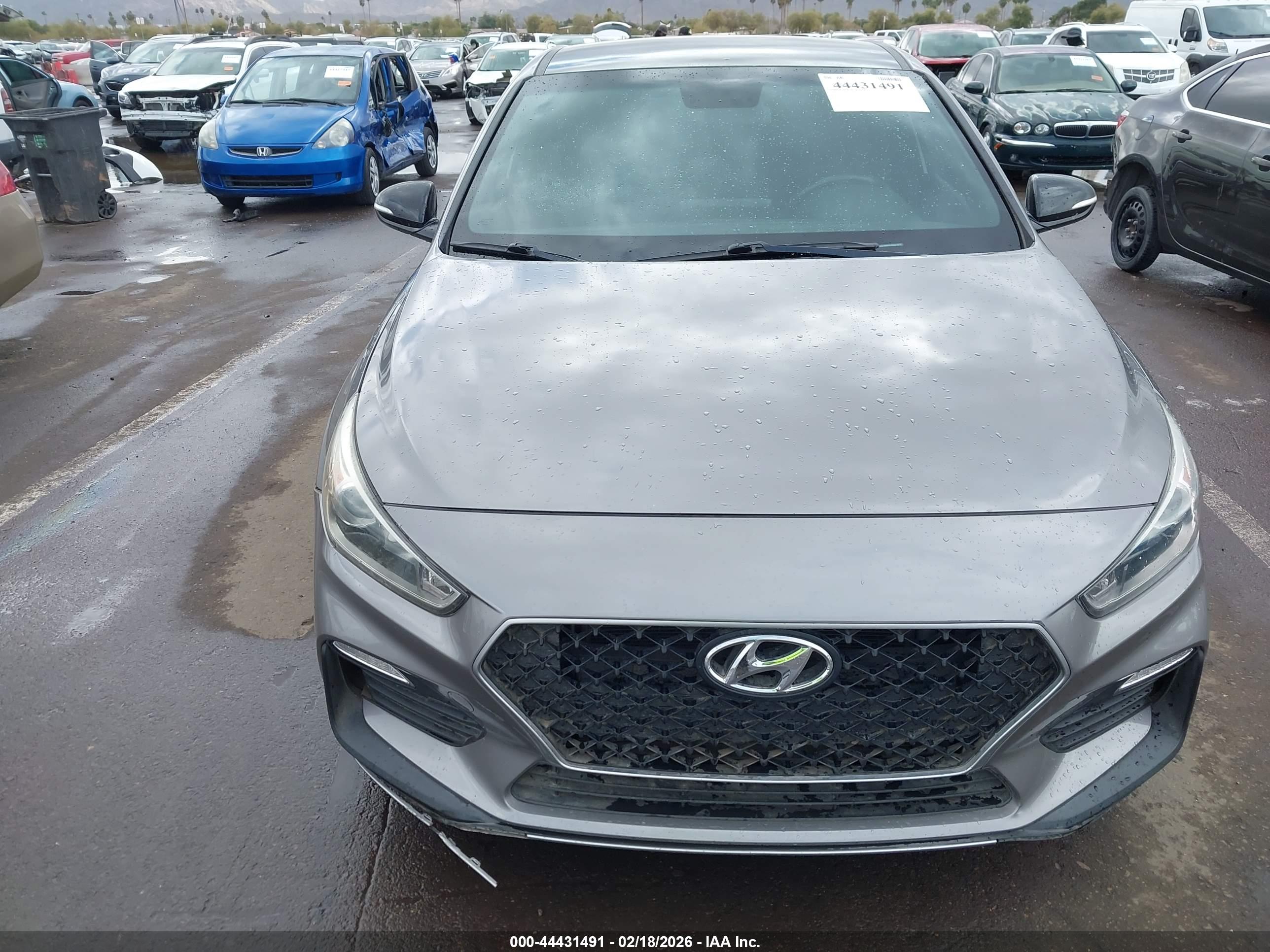 HYUNDAI ELANTRA image 6