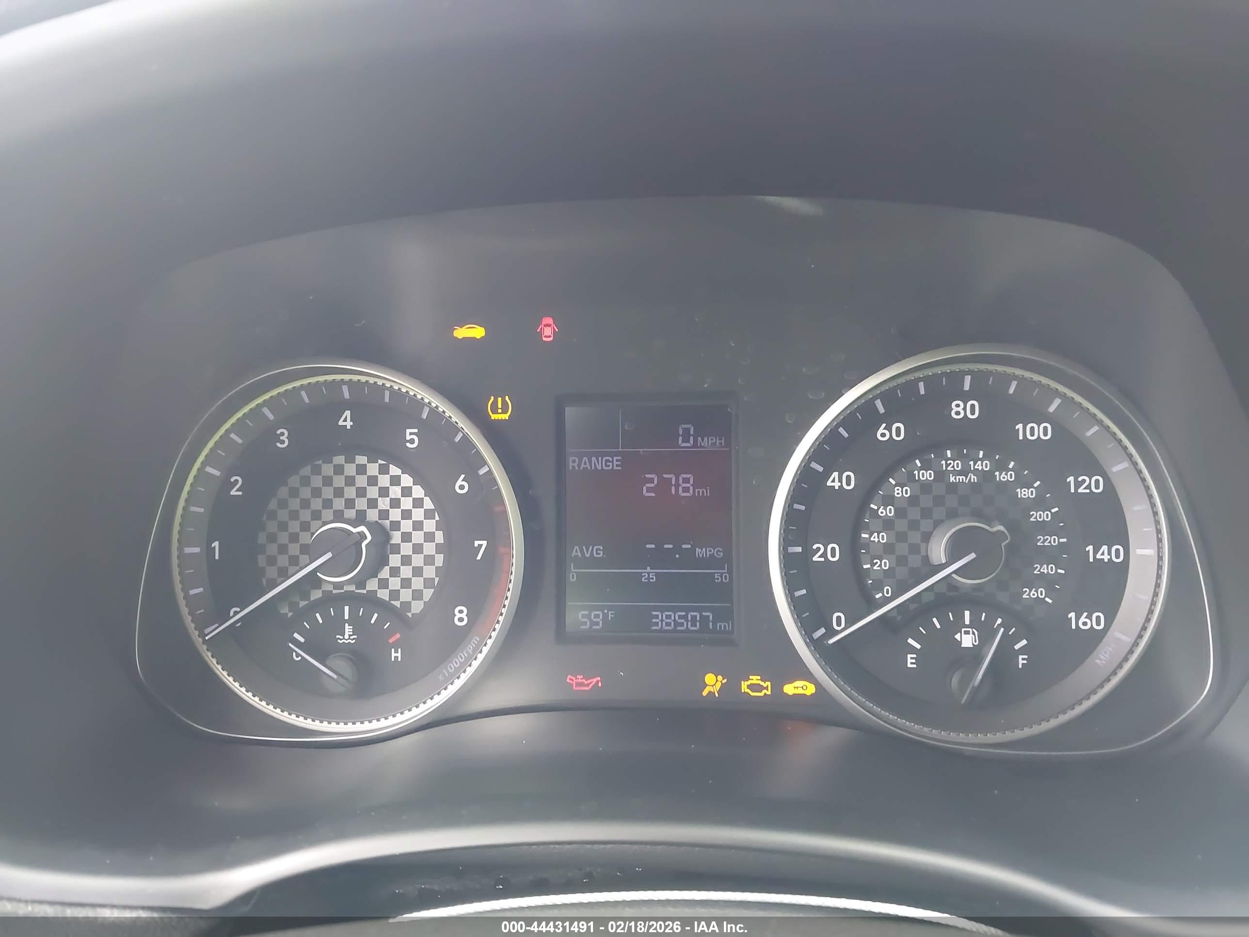 HYUNDAI ELANTRA image 7