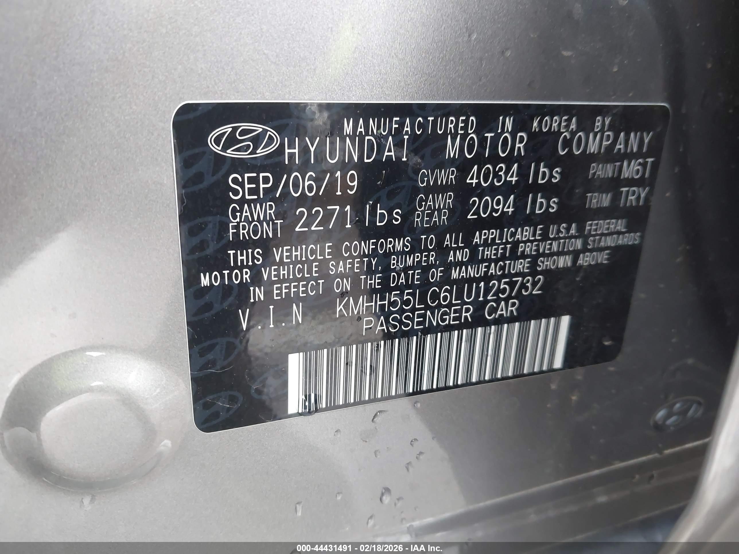 HYUNDAI ELANTRA image 9