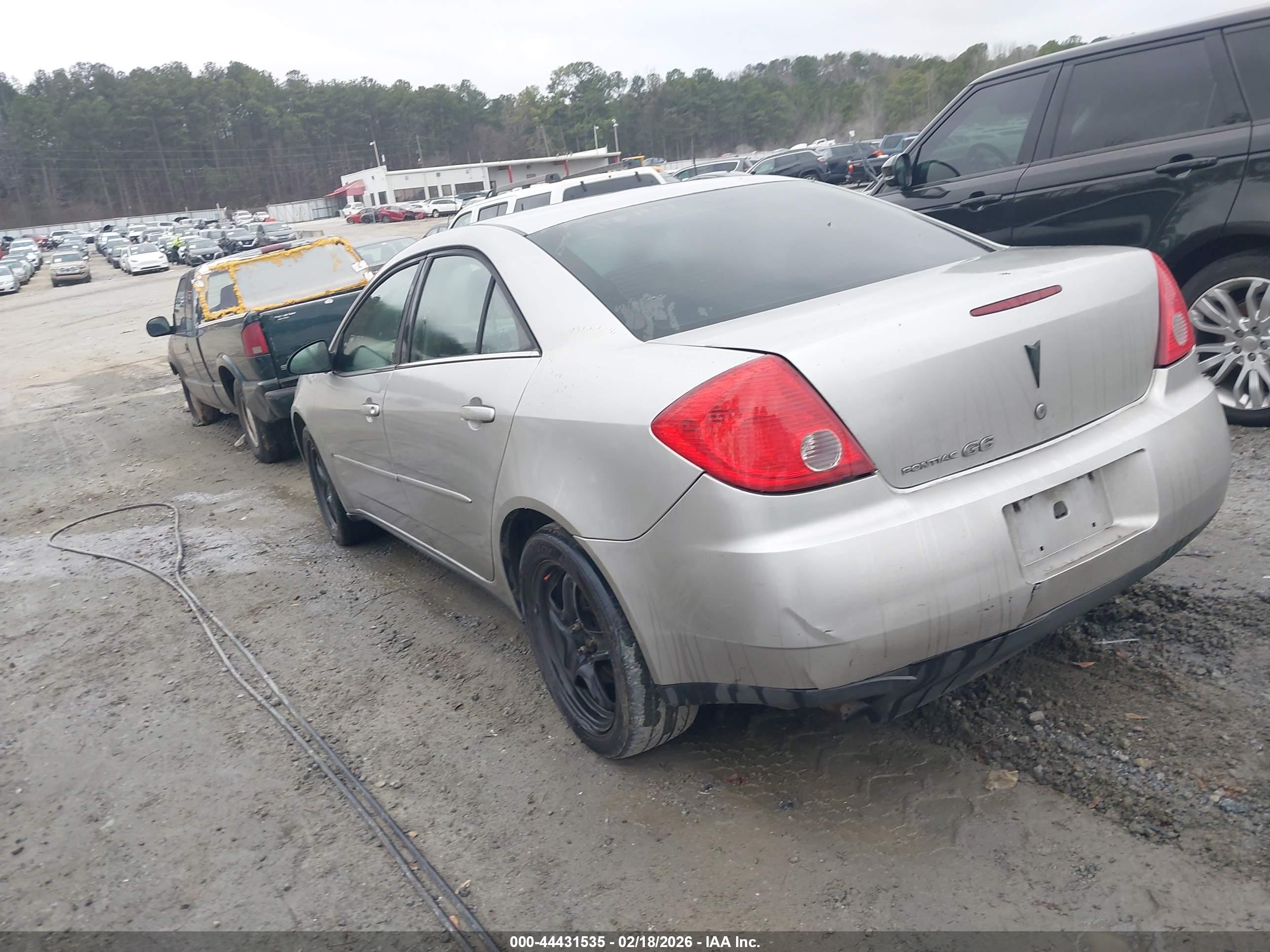 PONTIAC G6 image 3